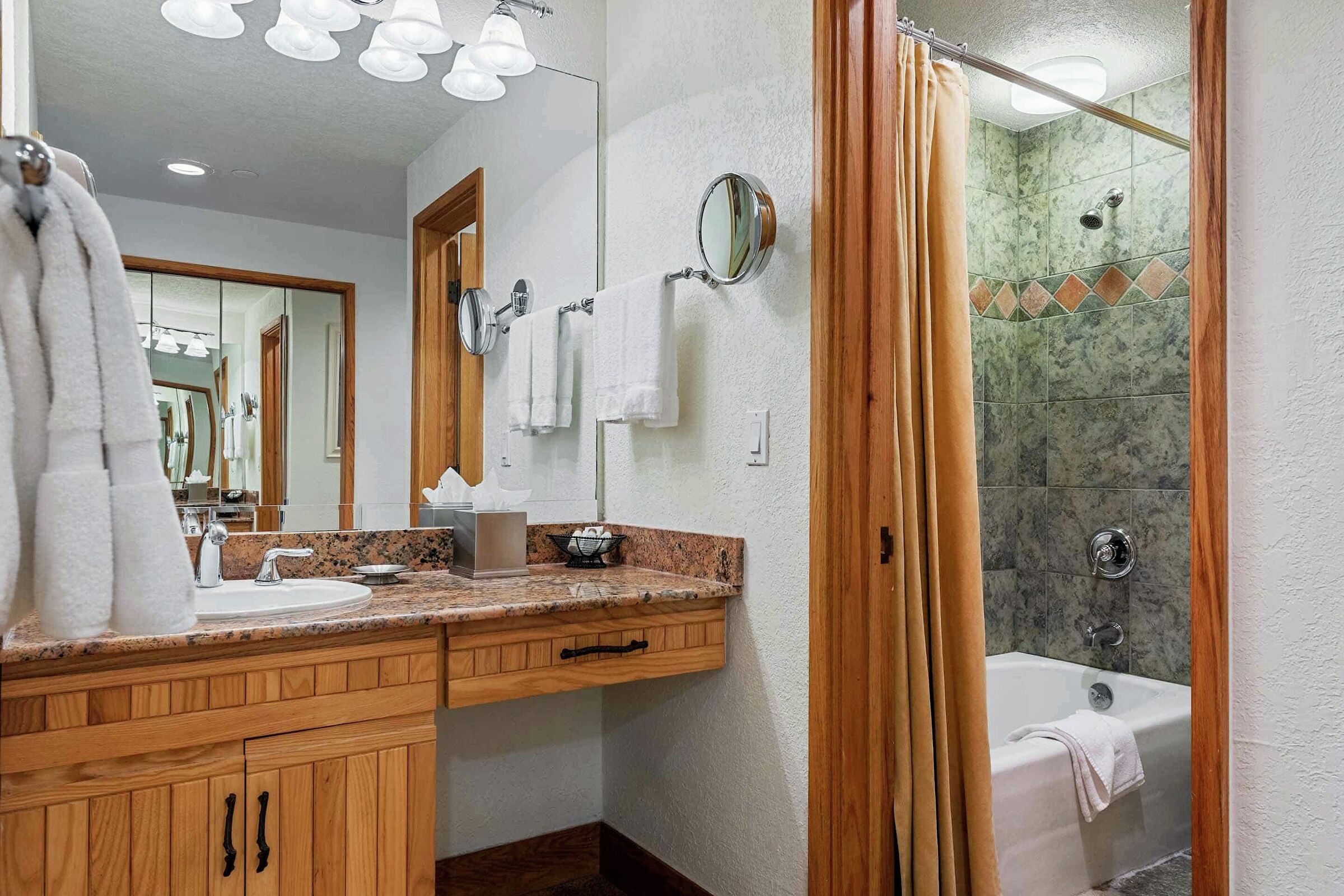 #F2105 - Ensuite Bathroom