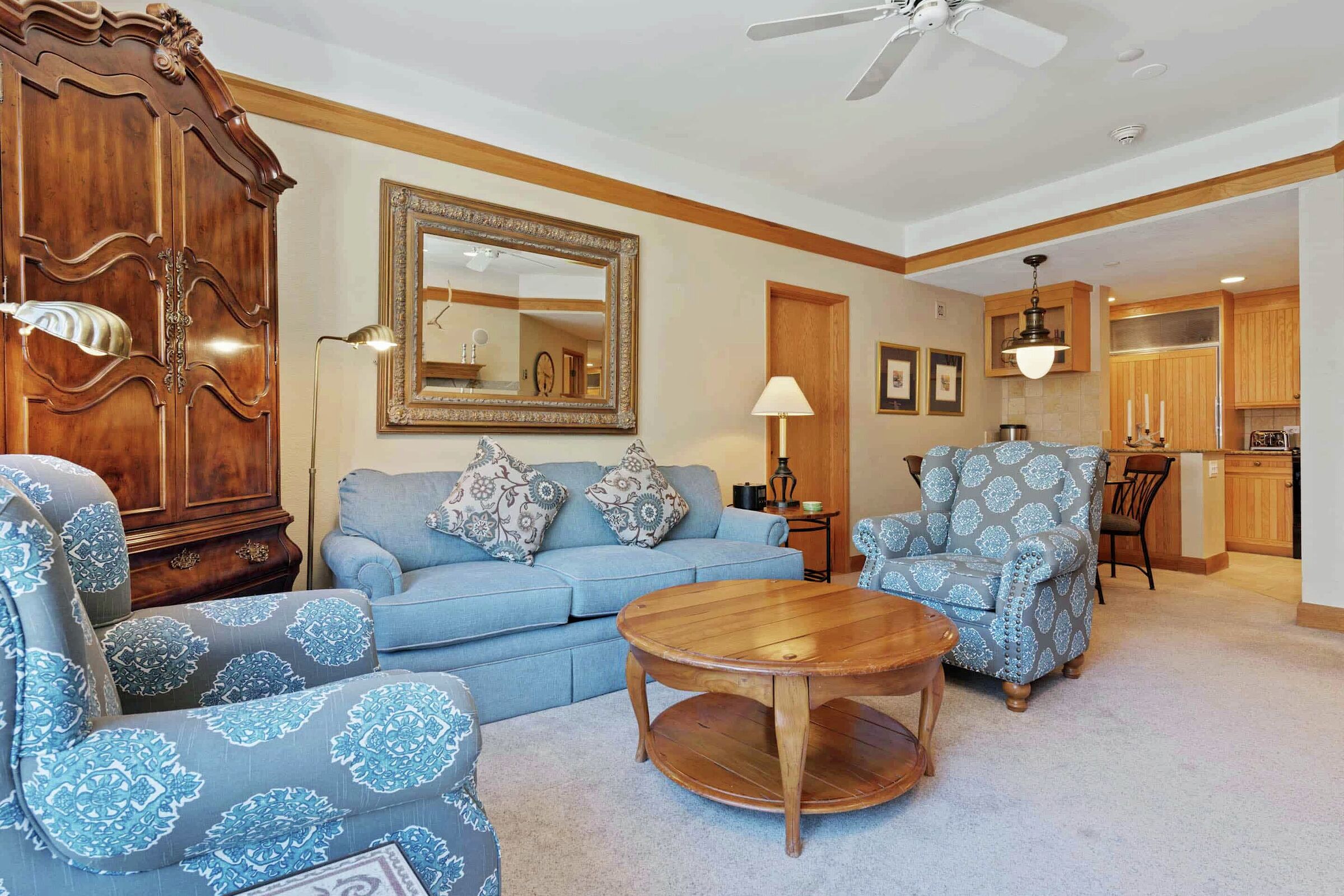 #F3105 - Living Area