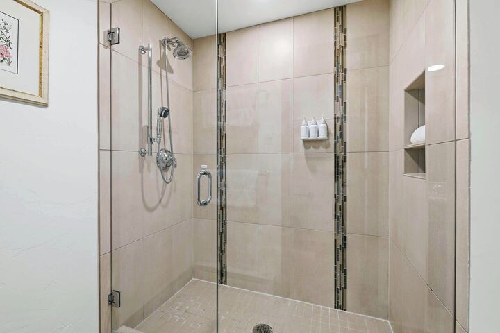 Master Ensuite Bathroom