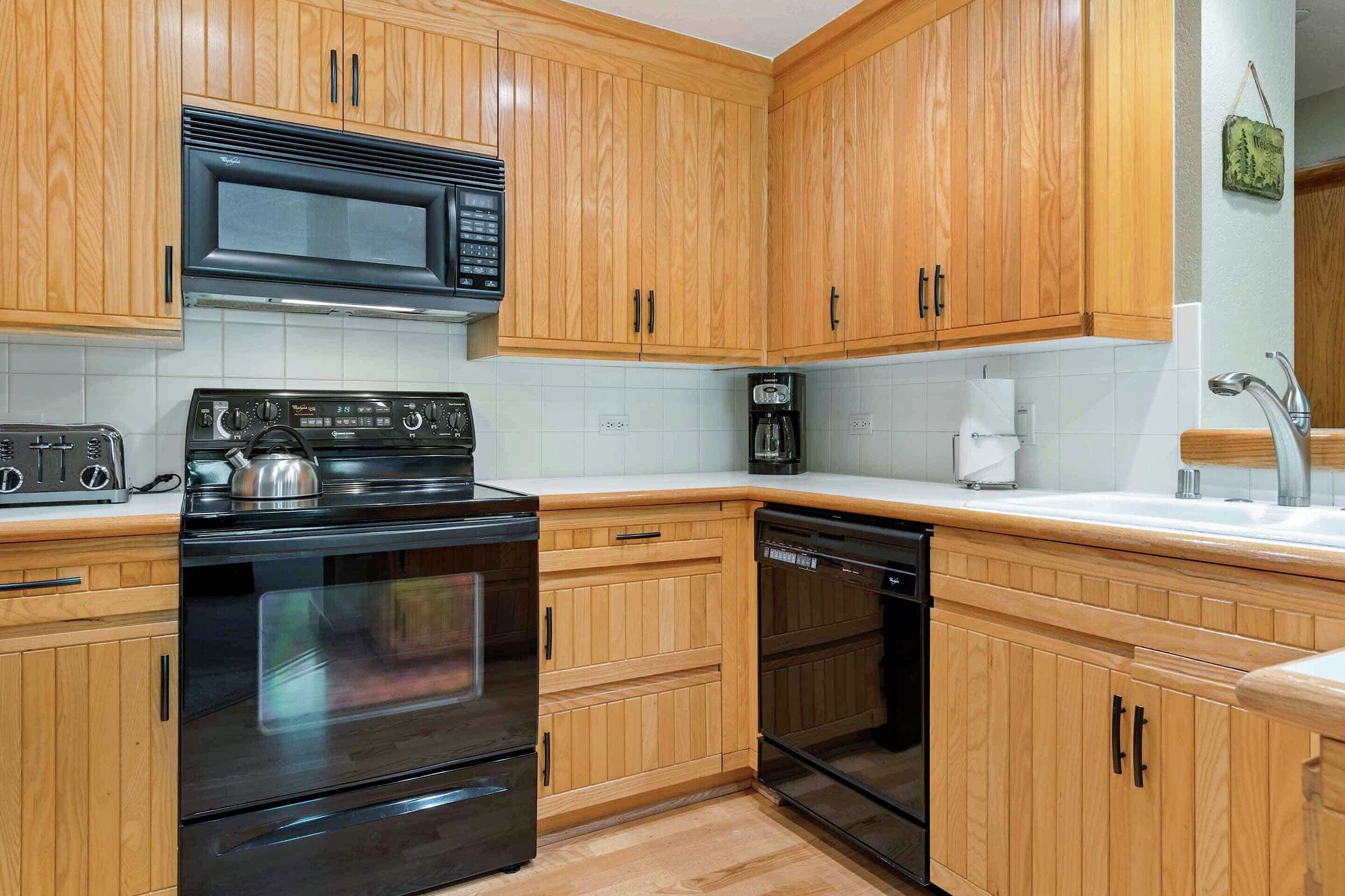 #B1405 - Kitchen