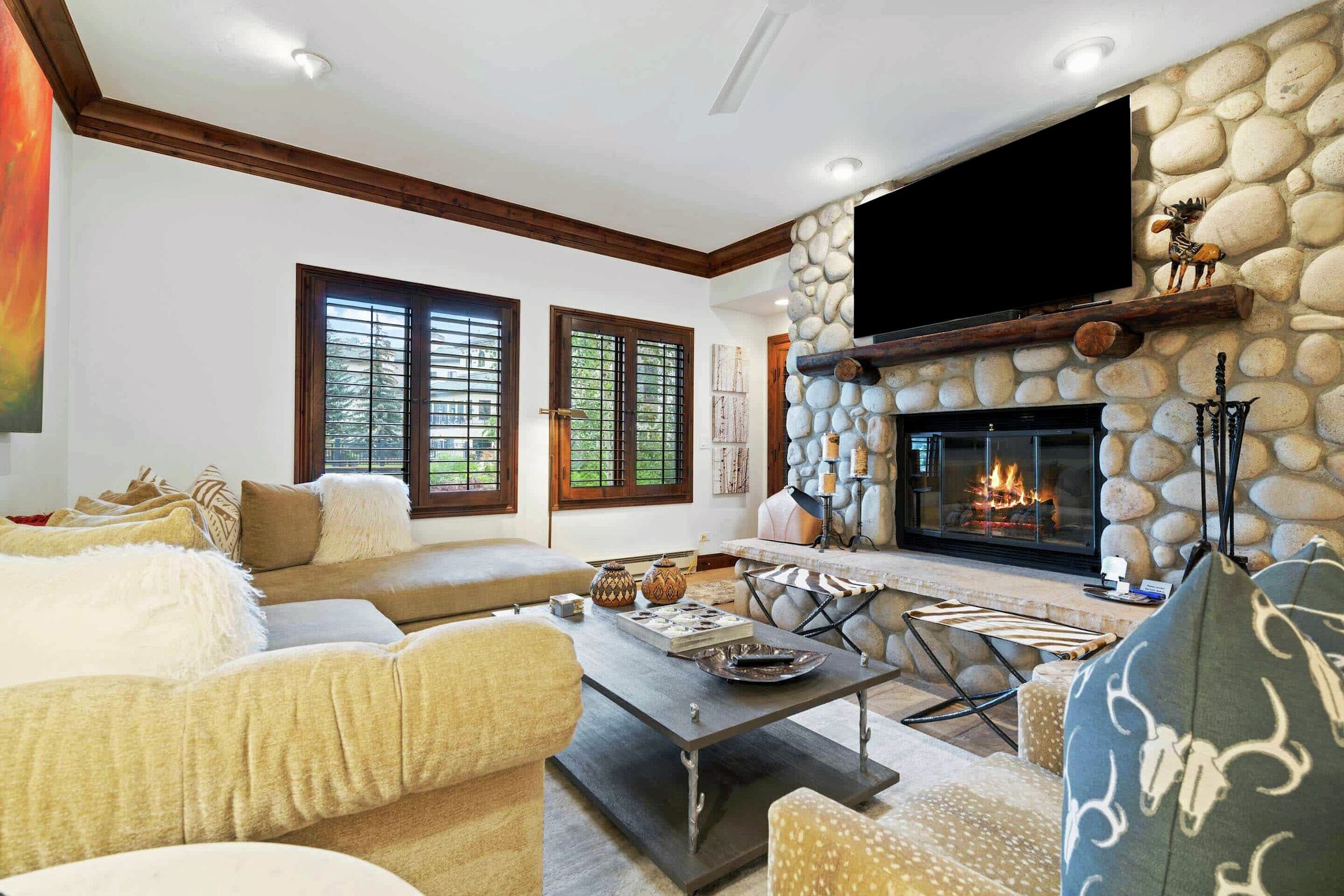 #C160 - Living Area