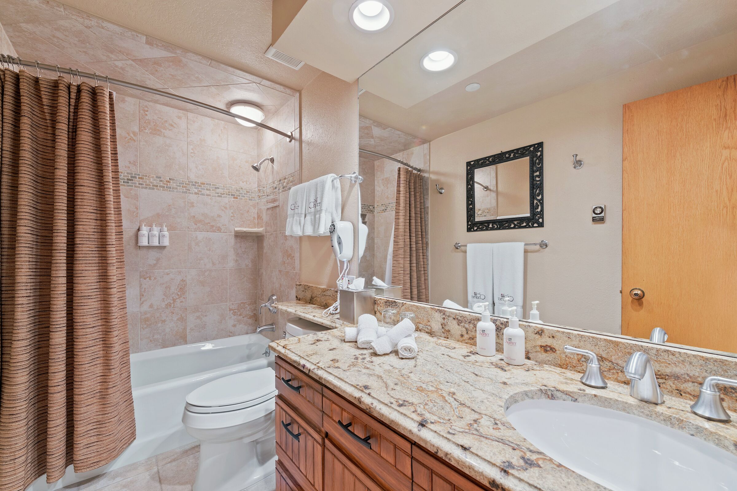 #C440 - Ensuite Bathroom