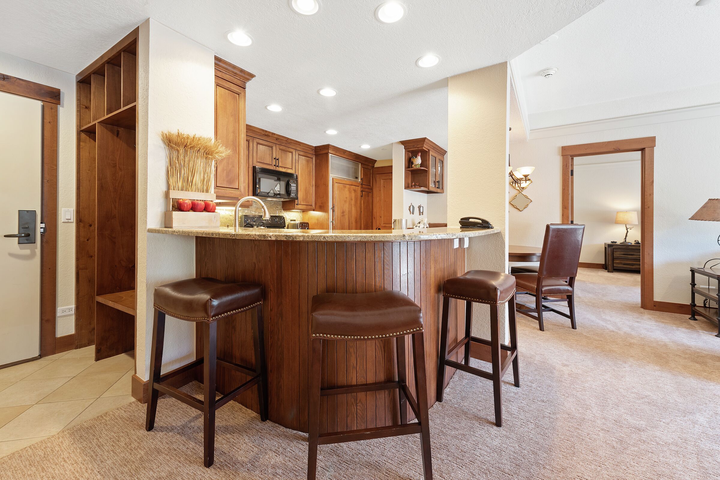 #D140 - Kitchen Bar