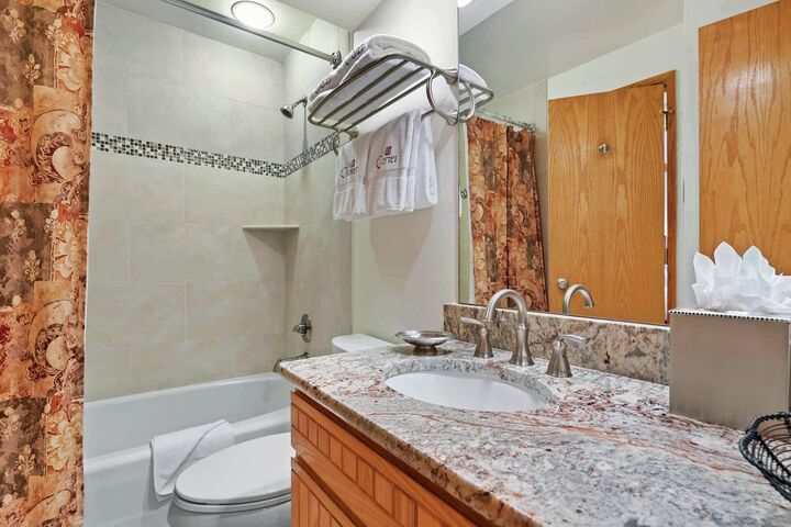 Master Ensuite Bathroom