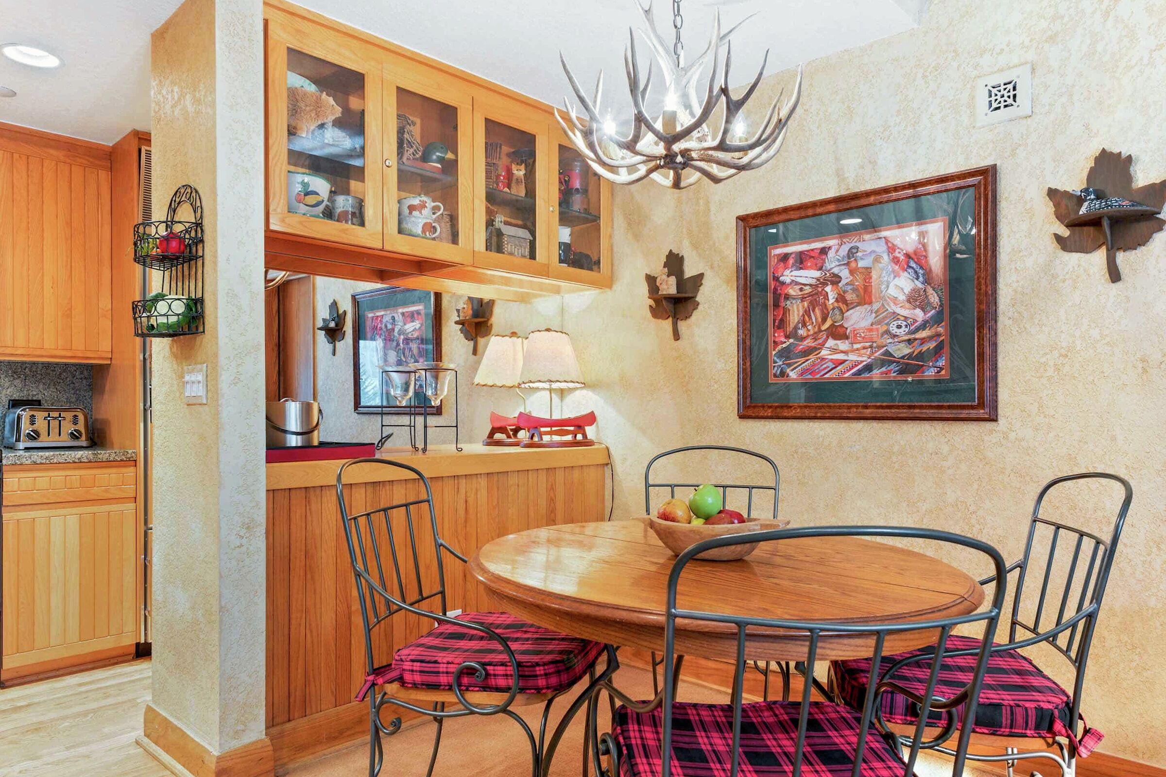 #D4205 - Dining Room