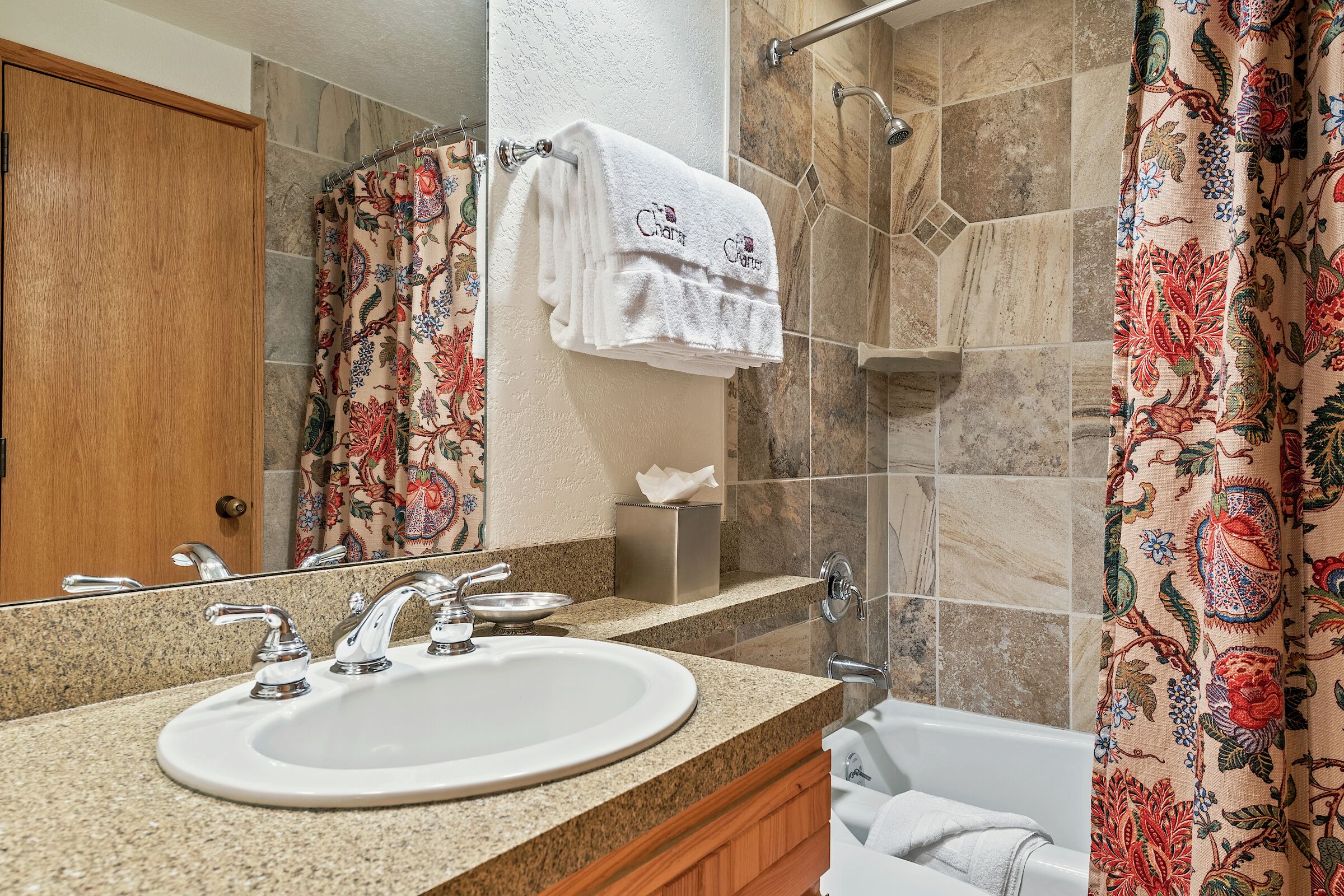 #D430 - Master Ensuite Bathroom