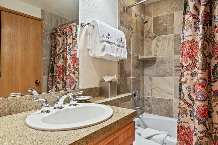 Master Ensuite Bathroom