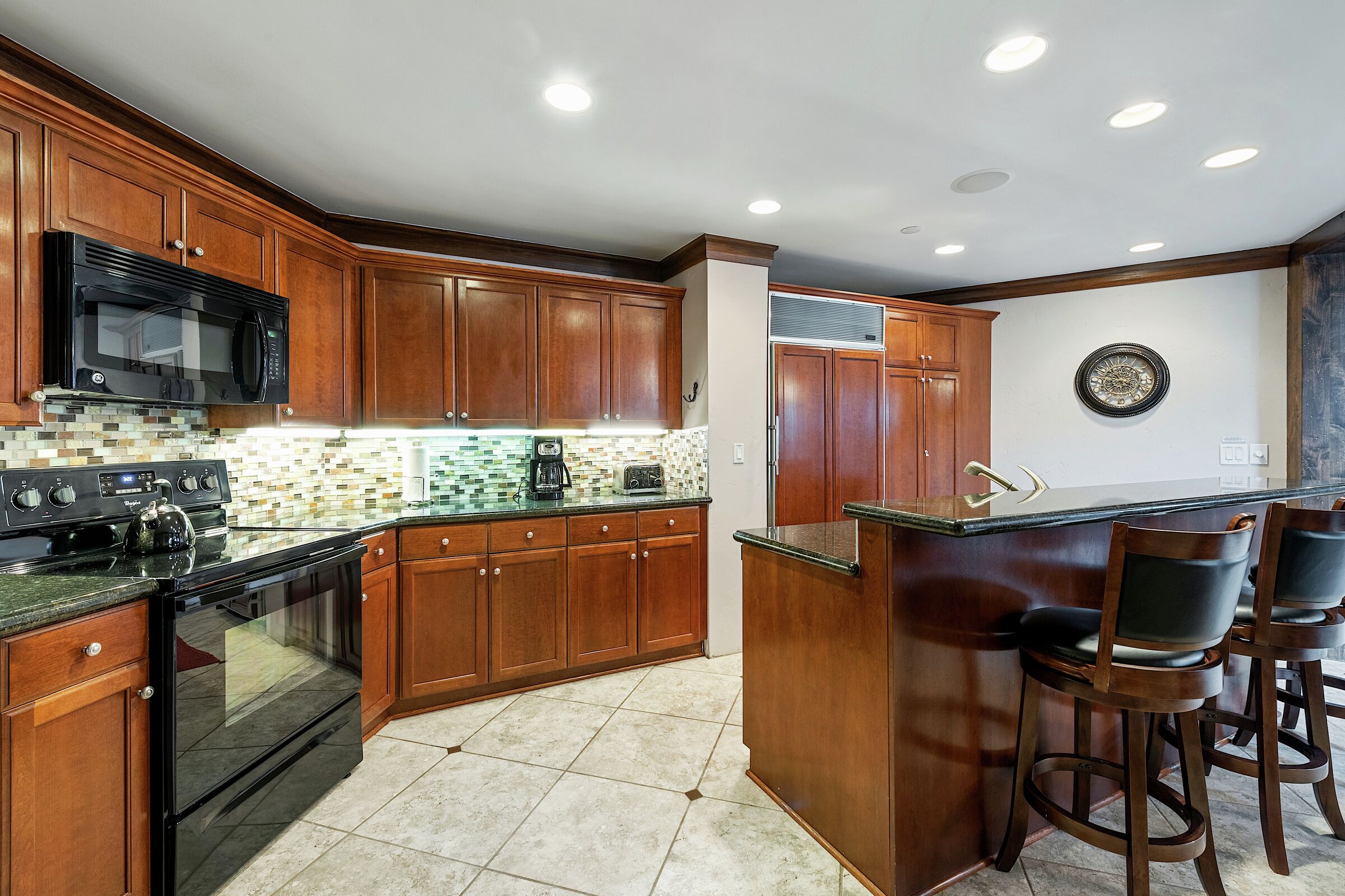 #L333 - Kitchen