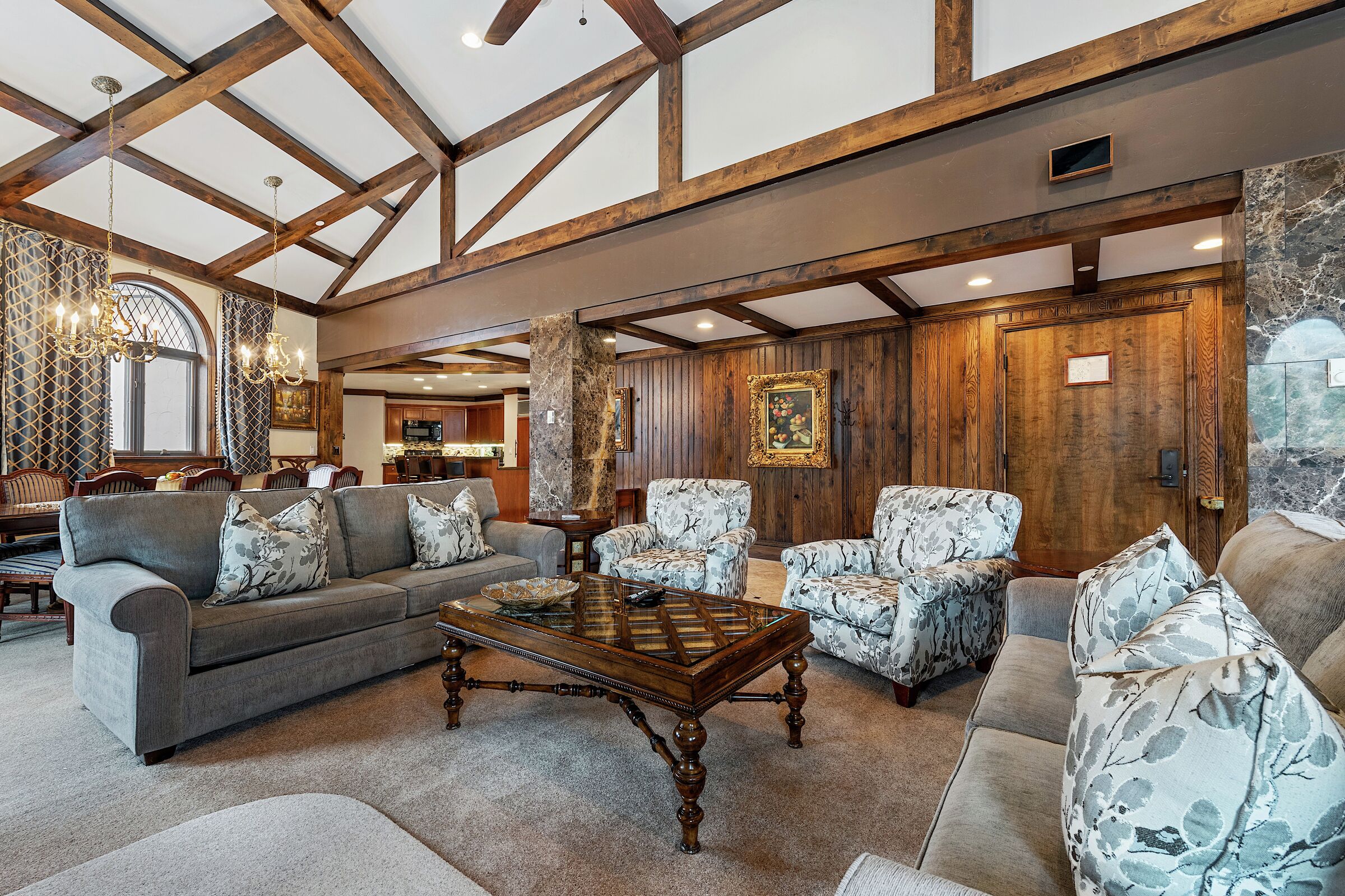 #L333 - Living Area