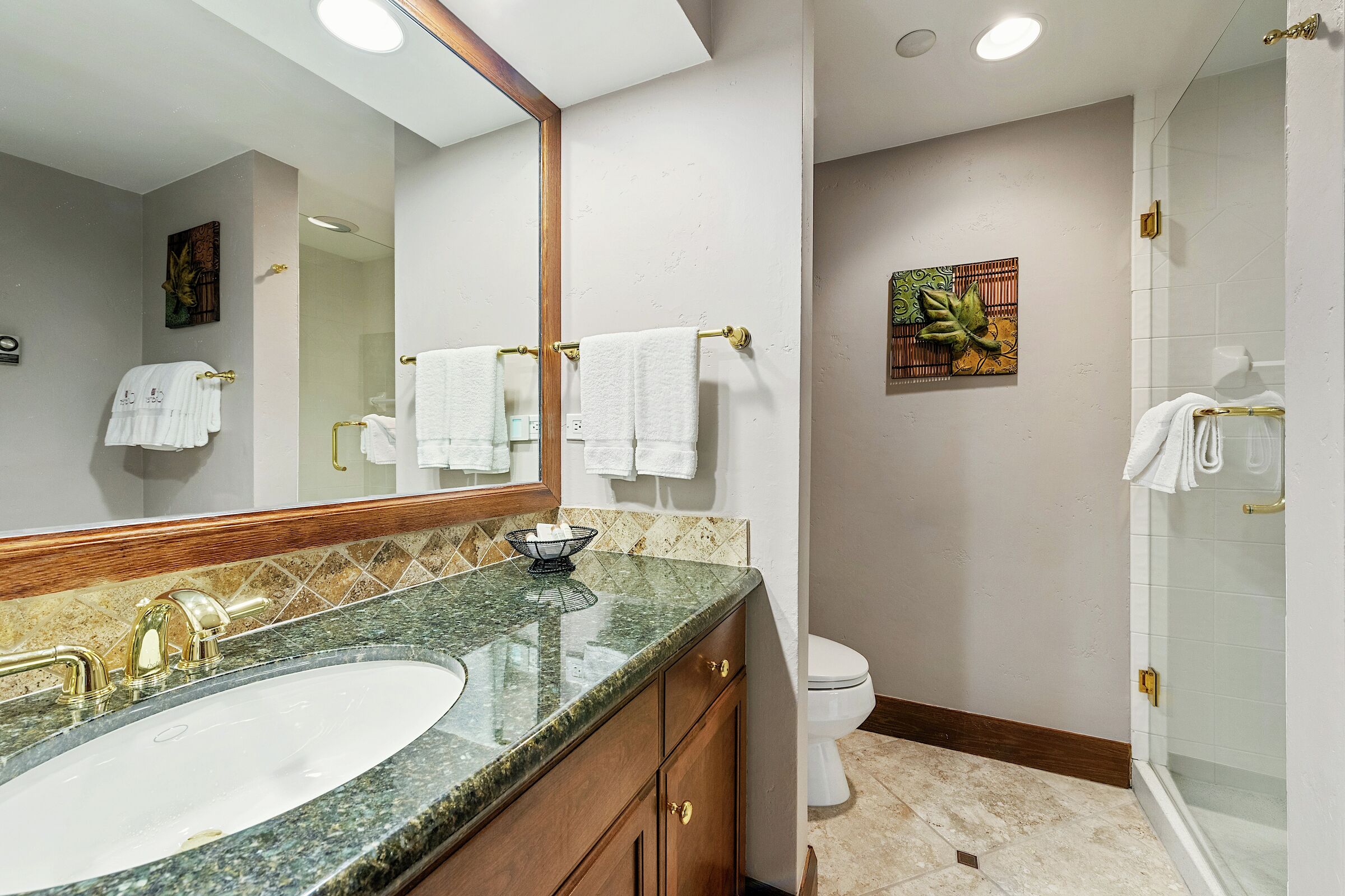#L333 - Ensuite Bathroom