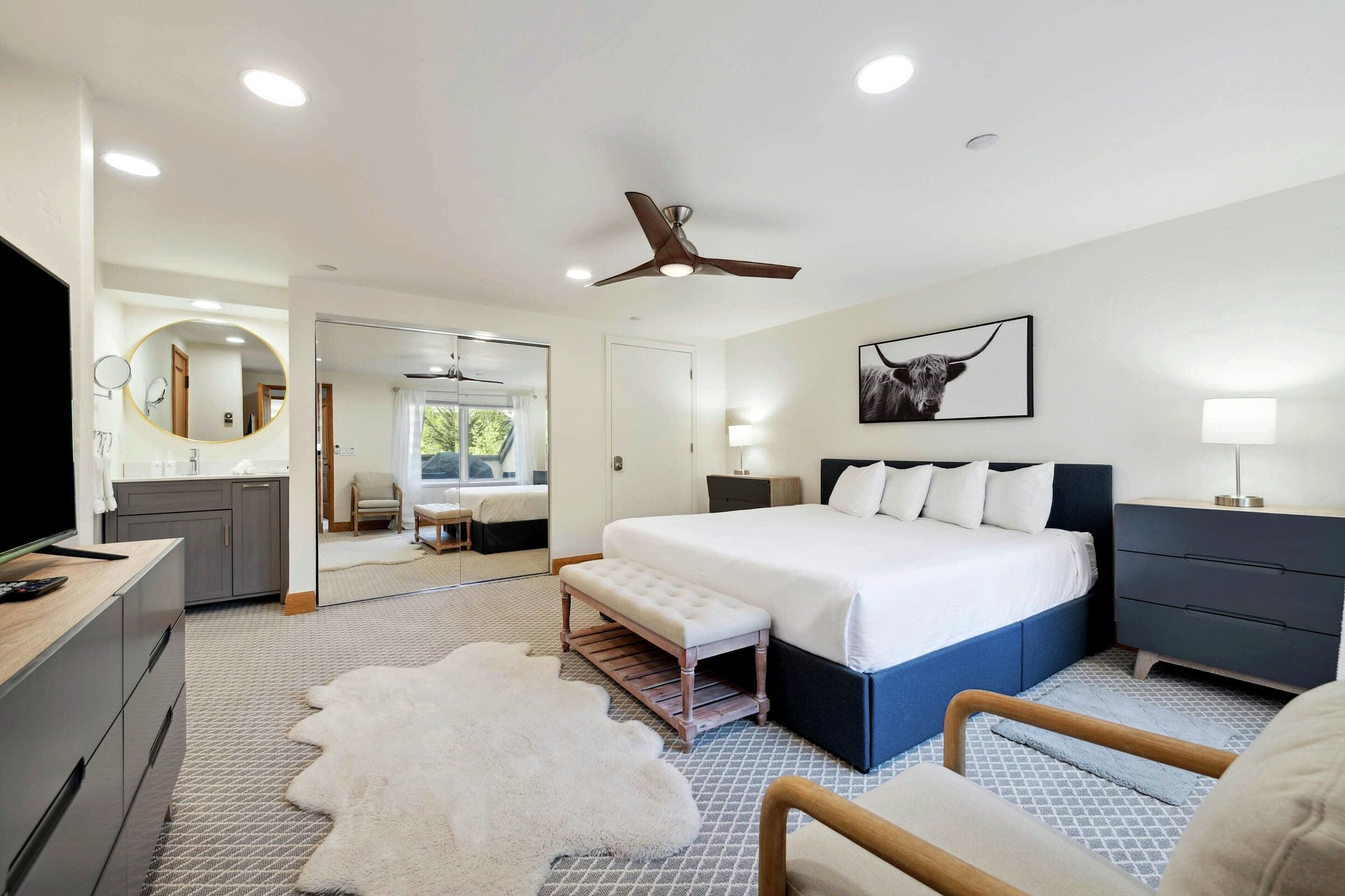 #L222 - Master Bedroom