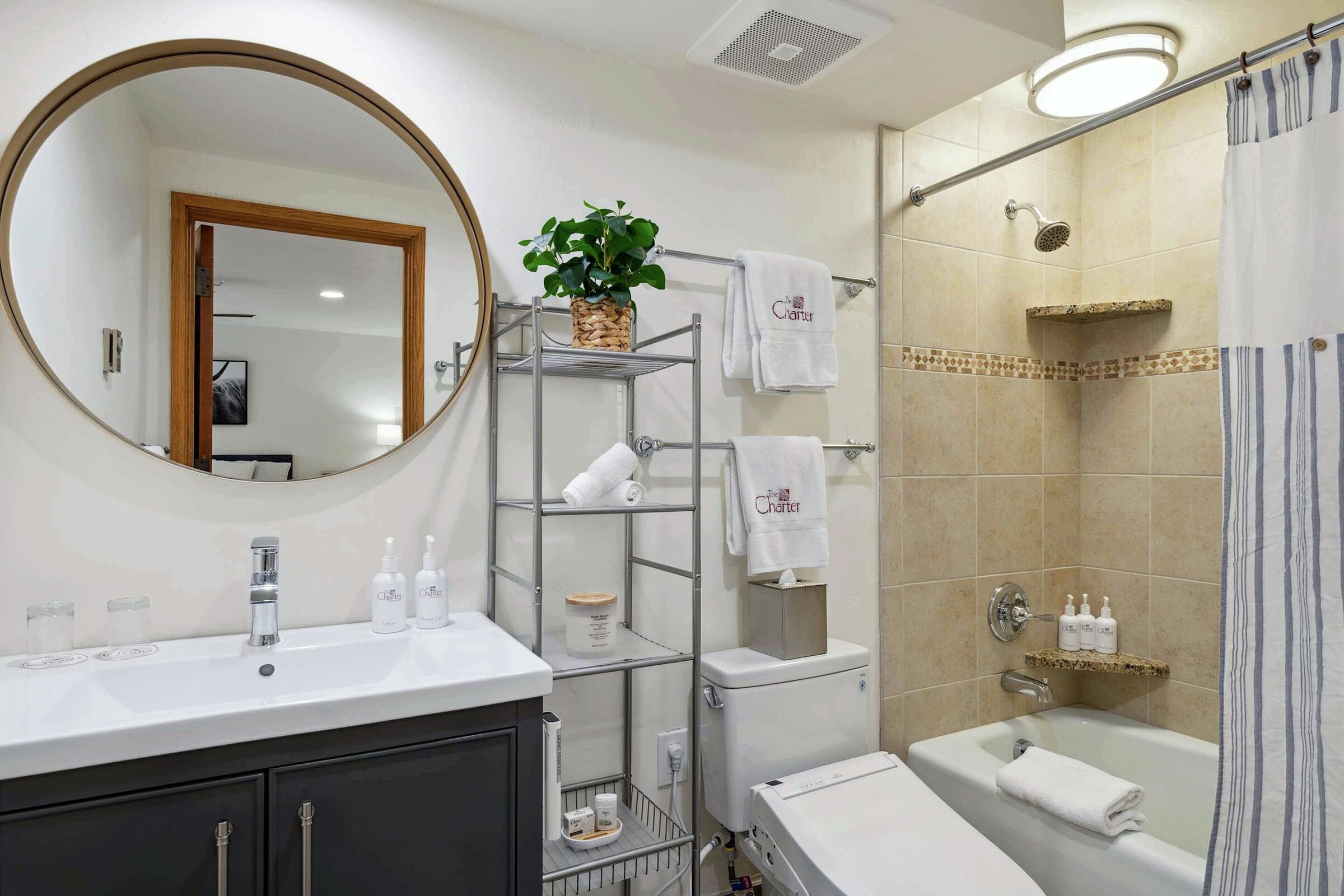 #L222 - Ensuite Bathroom