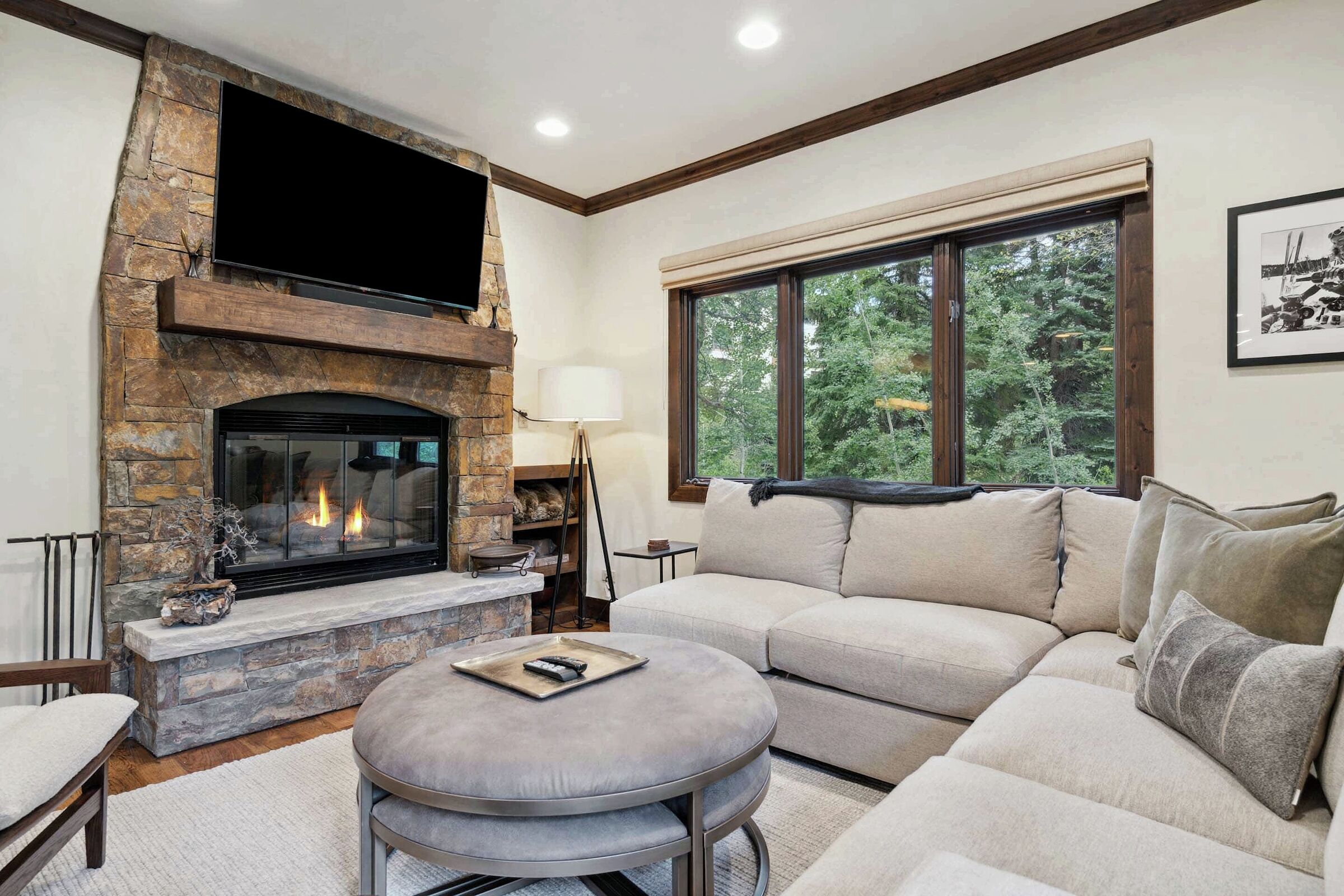 #C1105 - Living Area