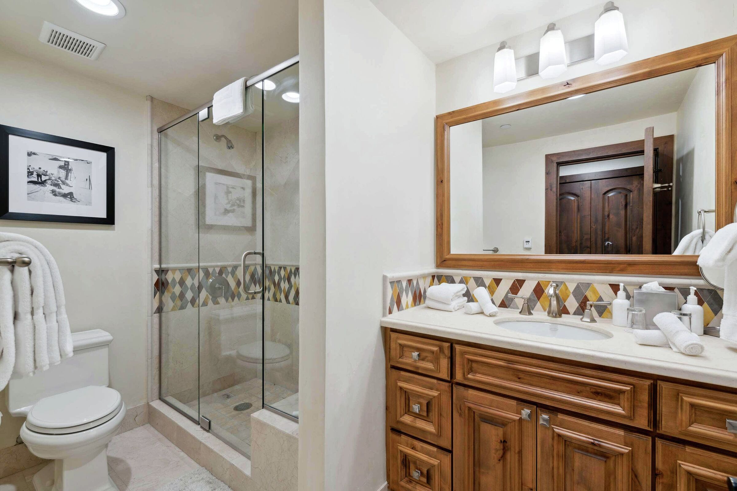 #C1105 - Bathroom