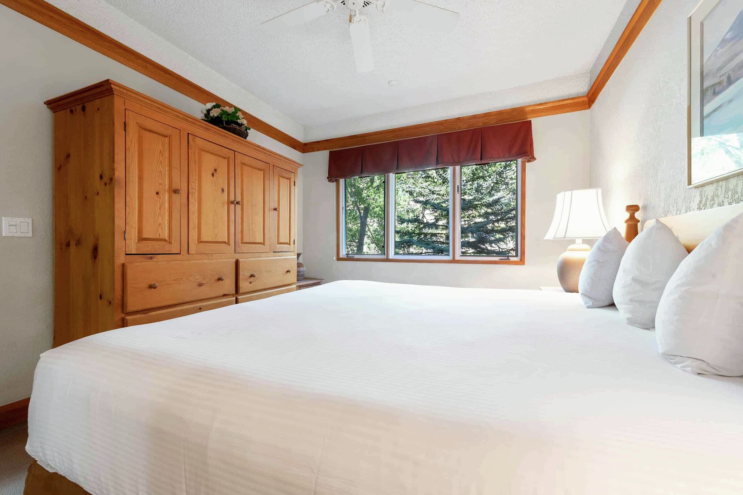 #G2105 - Master Bedroom