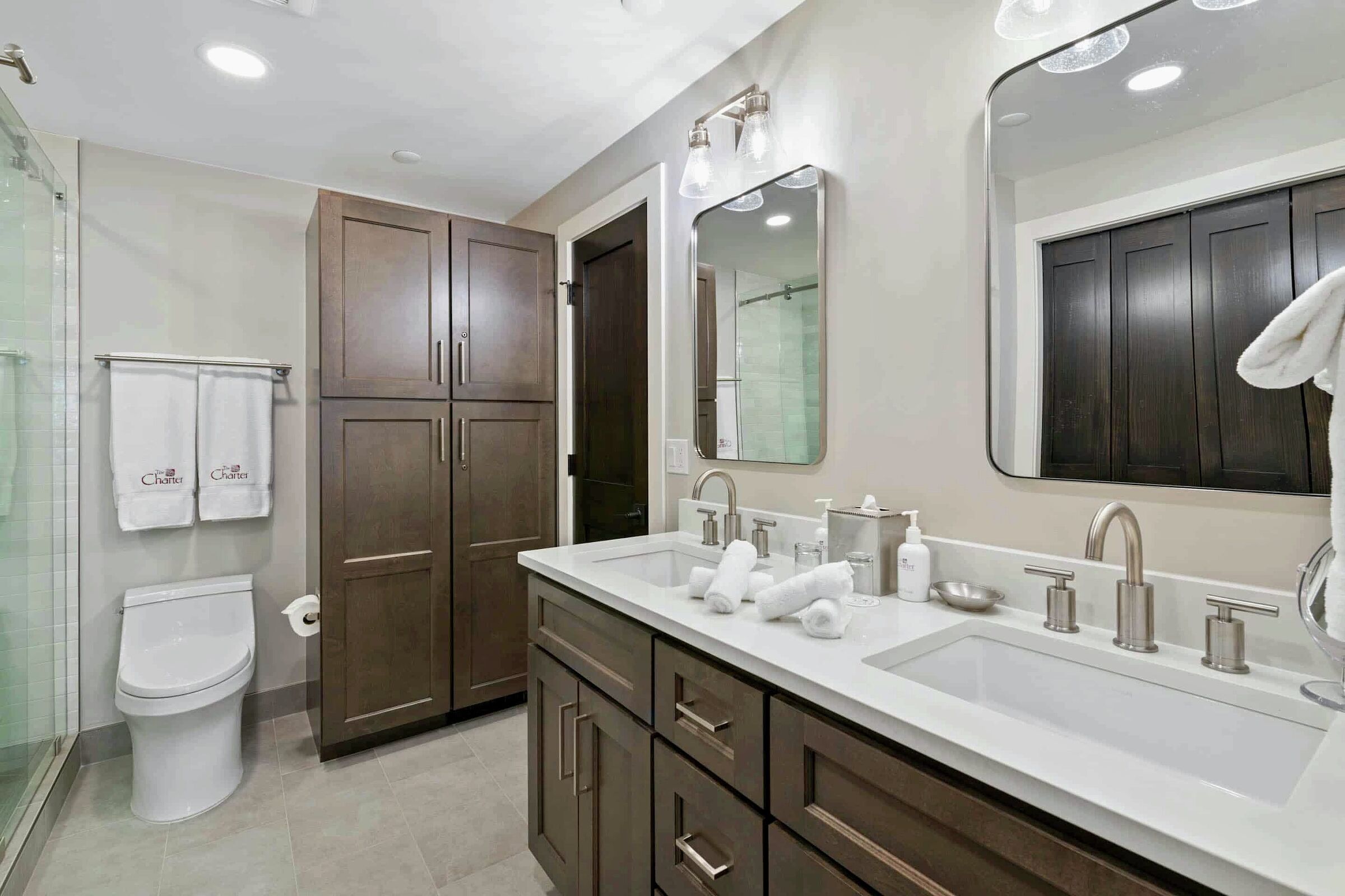 #A2505 - Master Ensuite Bathroom