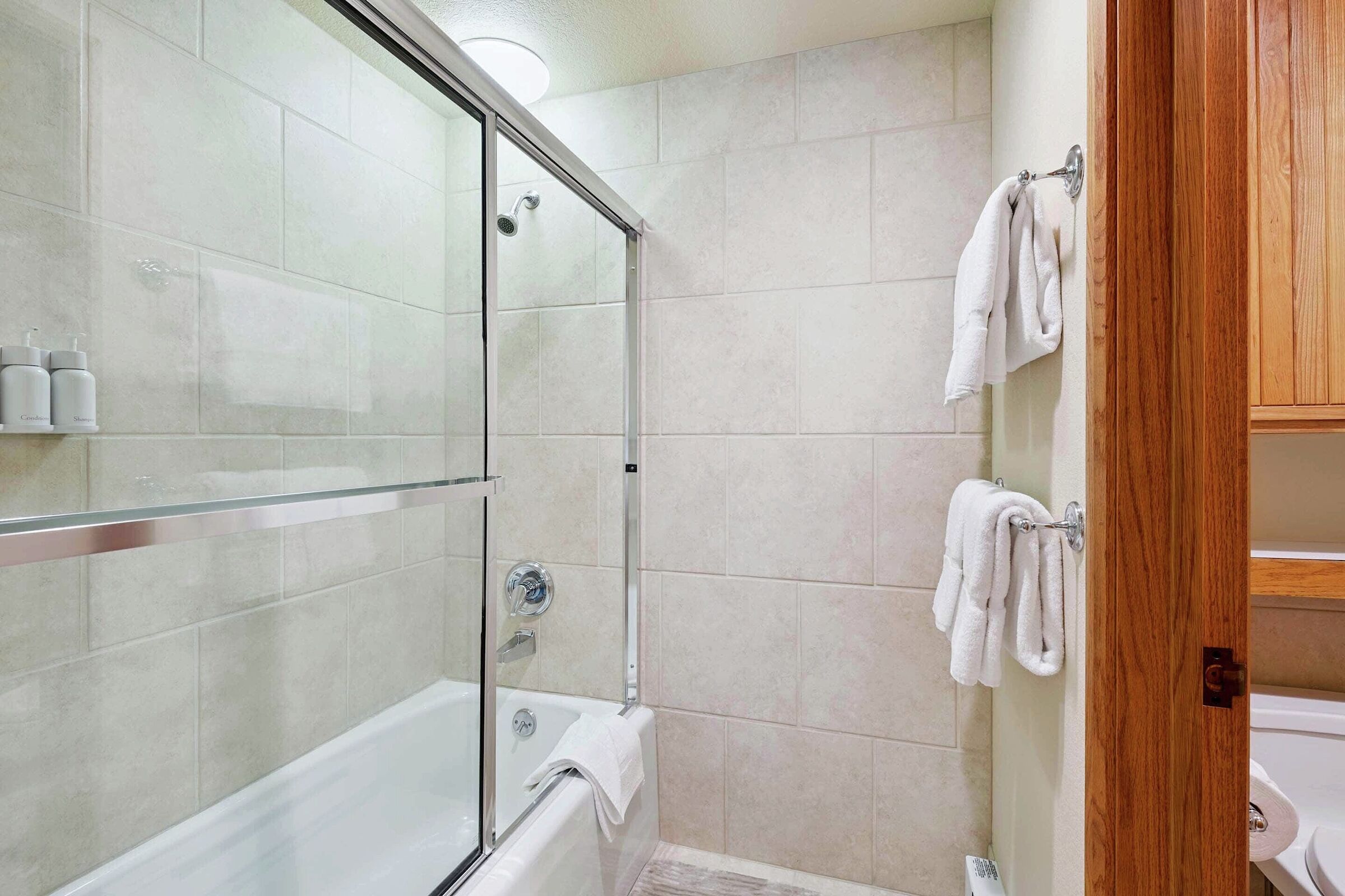 #A430 - Ensuite Bathroom