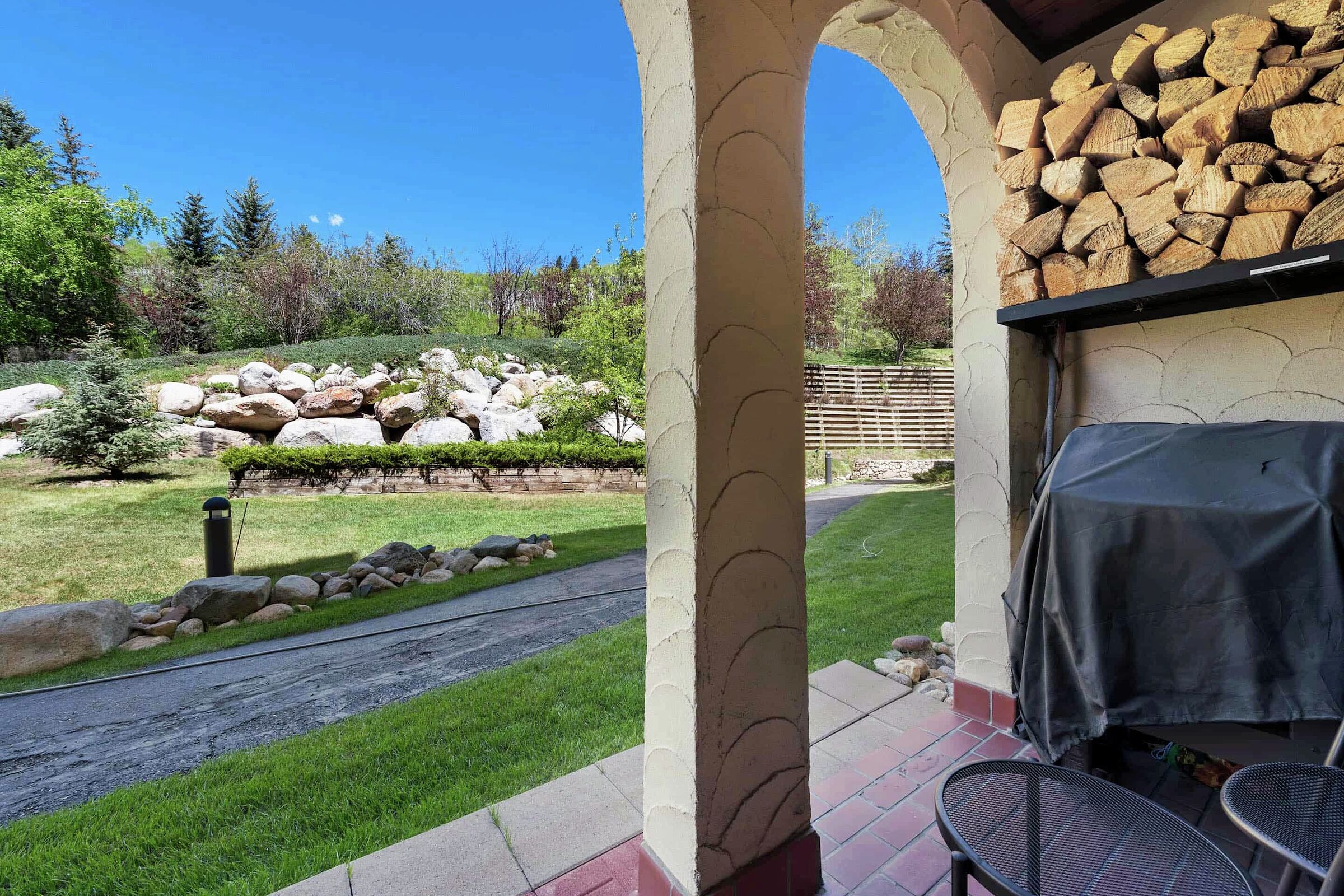 #B1305 - Patio with BBQ