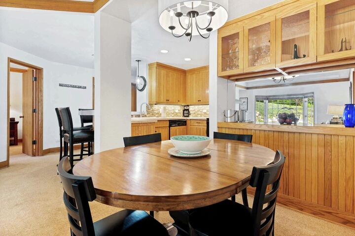 Dining Room & Kitchen