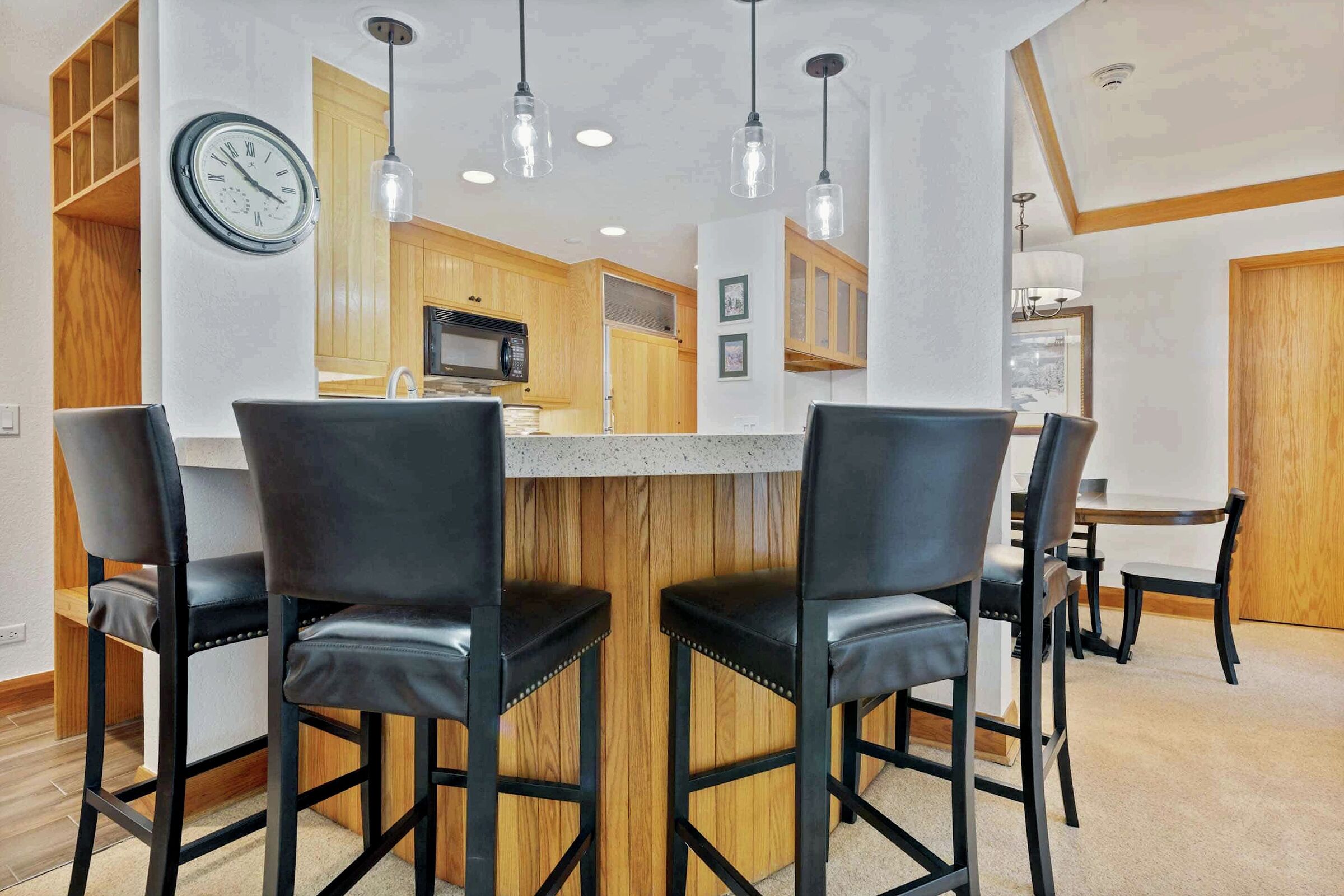 #B2305 - Kitchen
