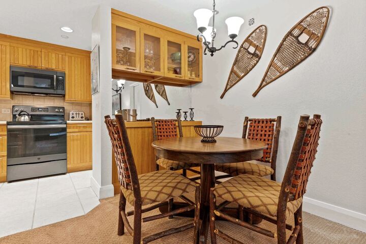 Dining Room & Kitchen