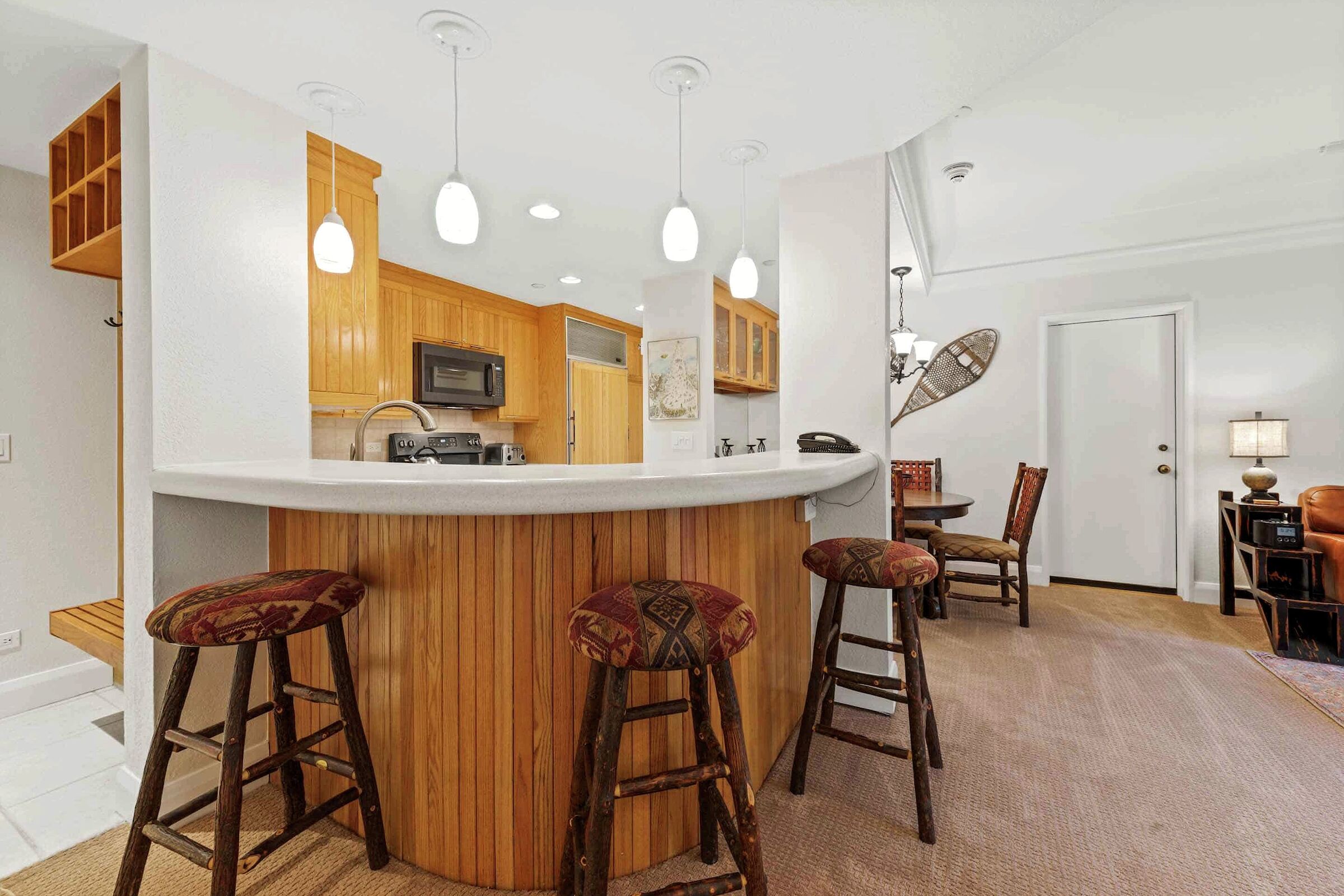 #B3305 - Kitchen
