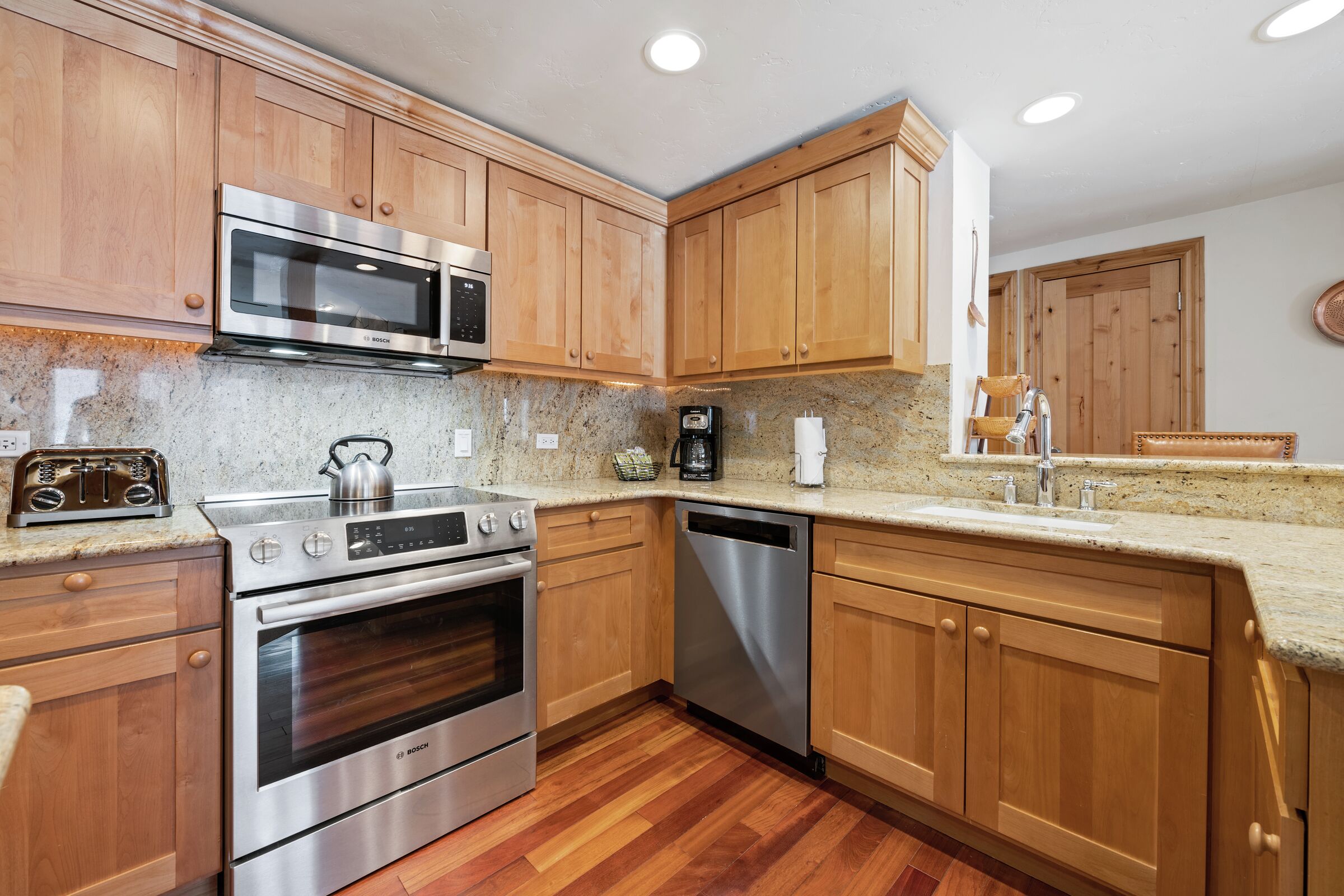 #B410 - Kitchen