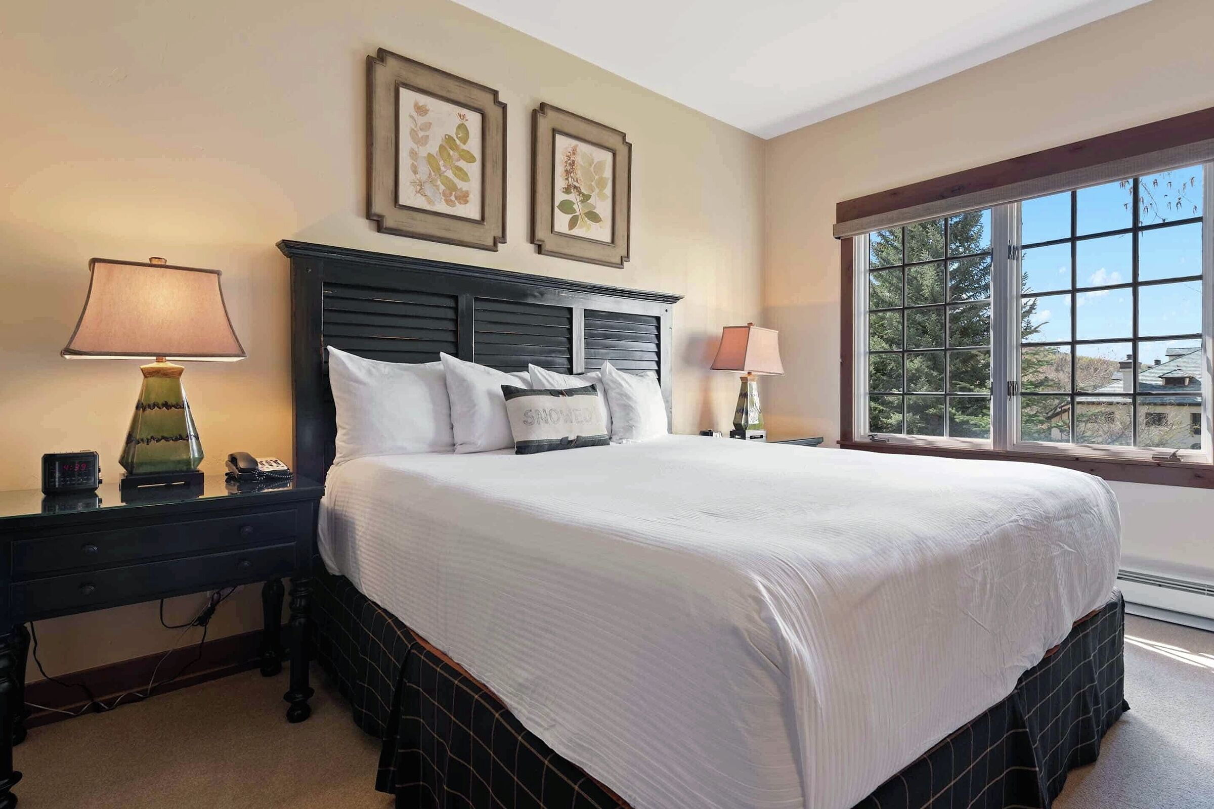 #C1405 - Master Bedroom