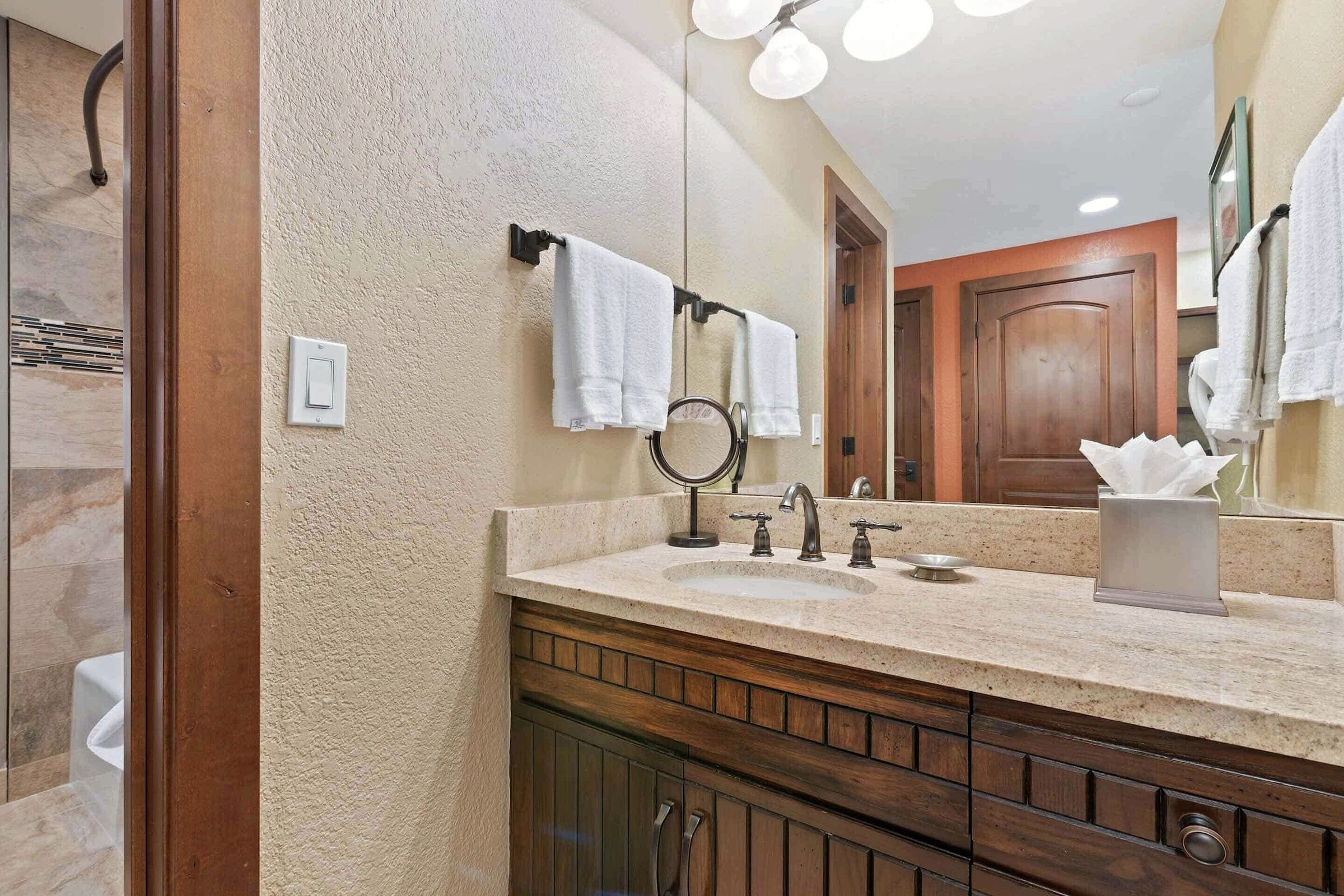 #C2105 - Ensuite Bathroom