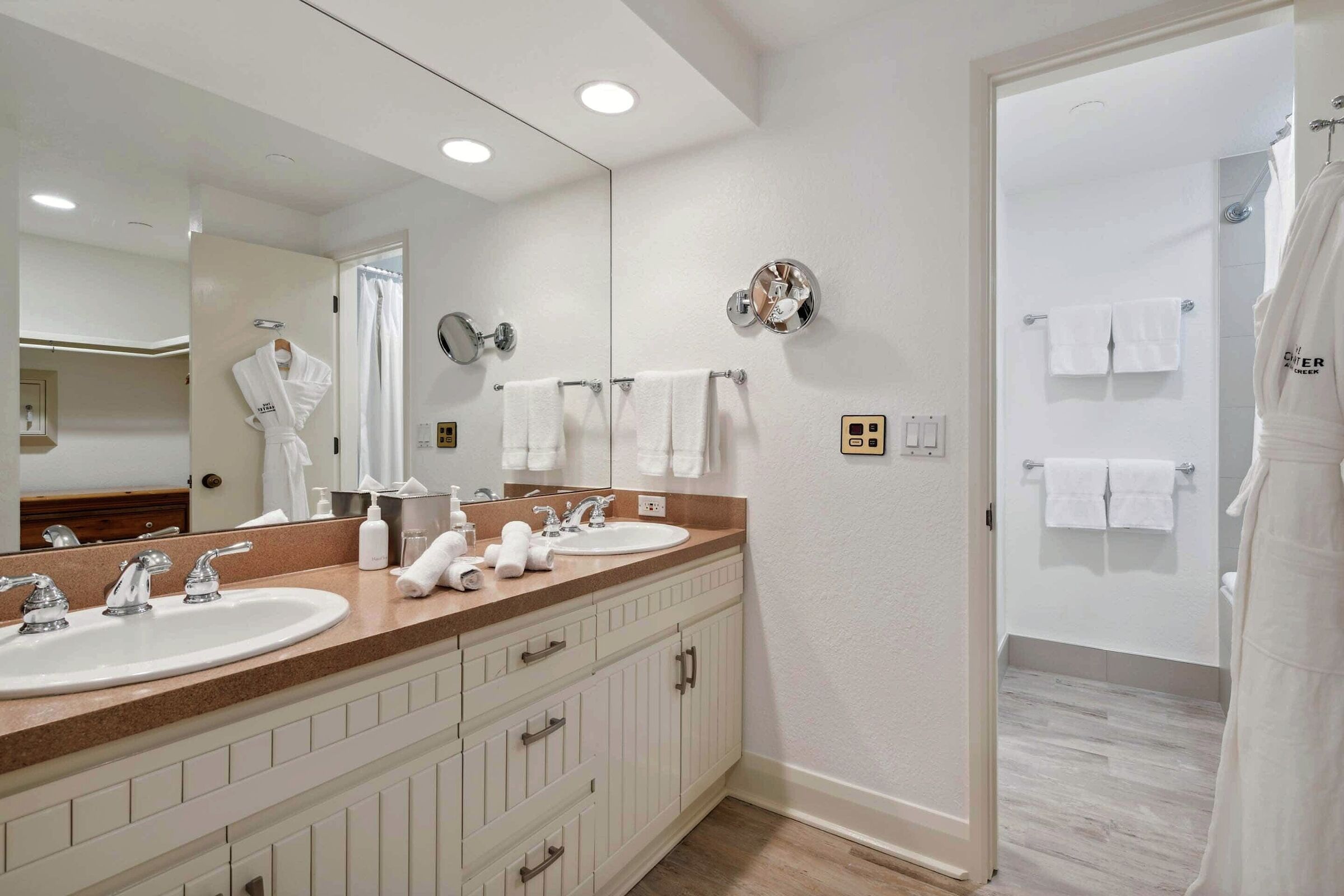 #C250 - Master Ensuite Bathroom