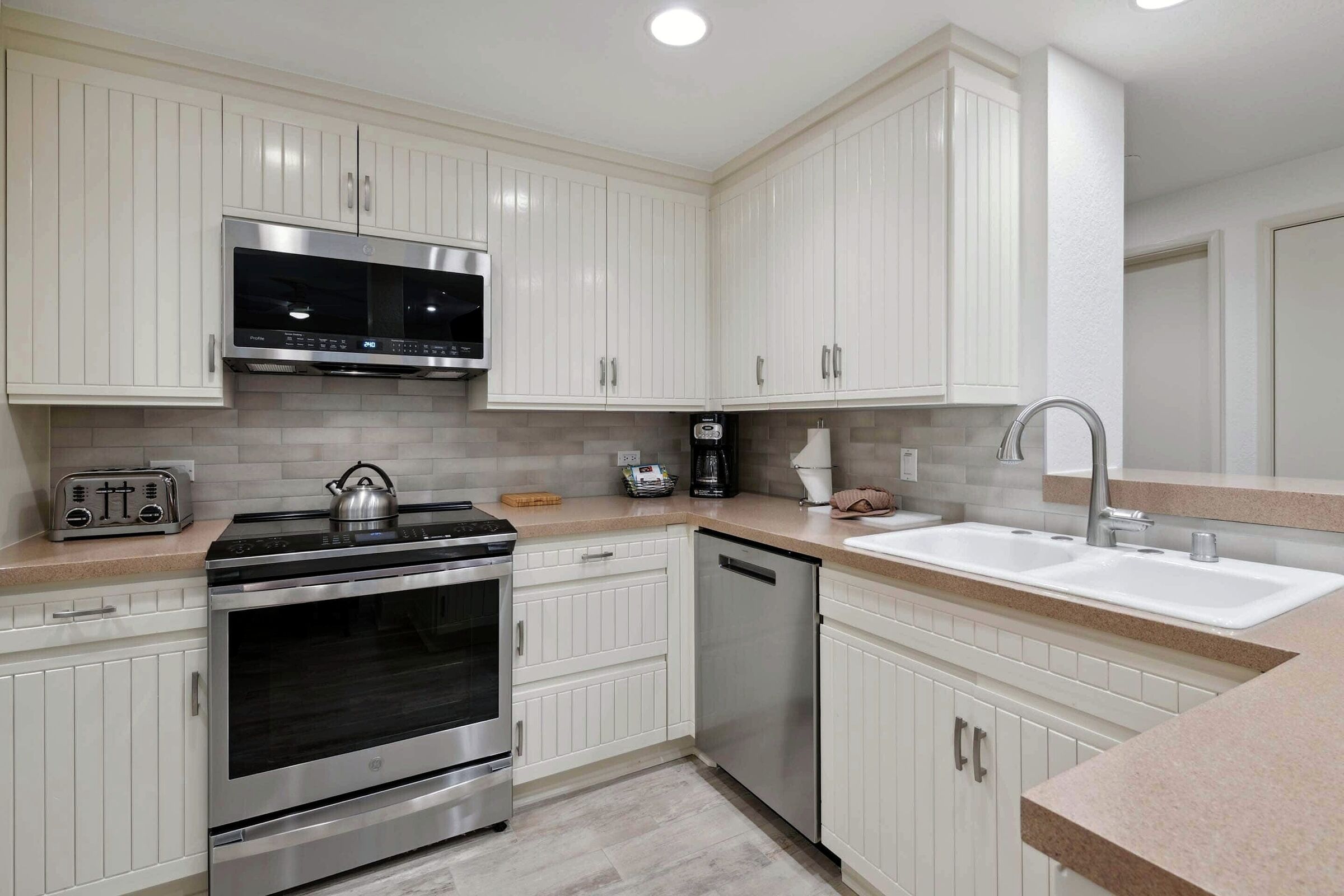 #C250 - Kitchen