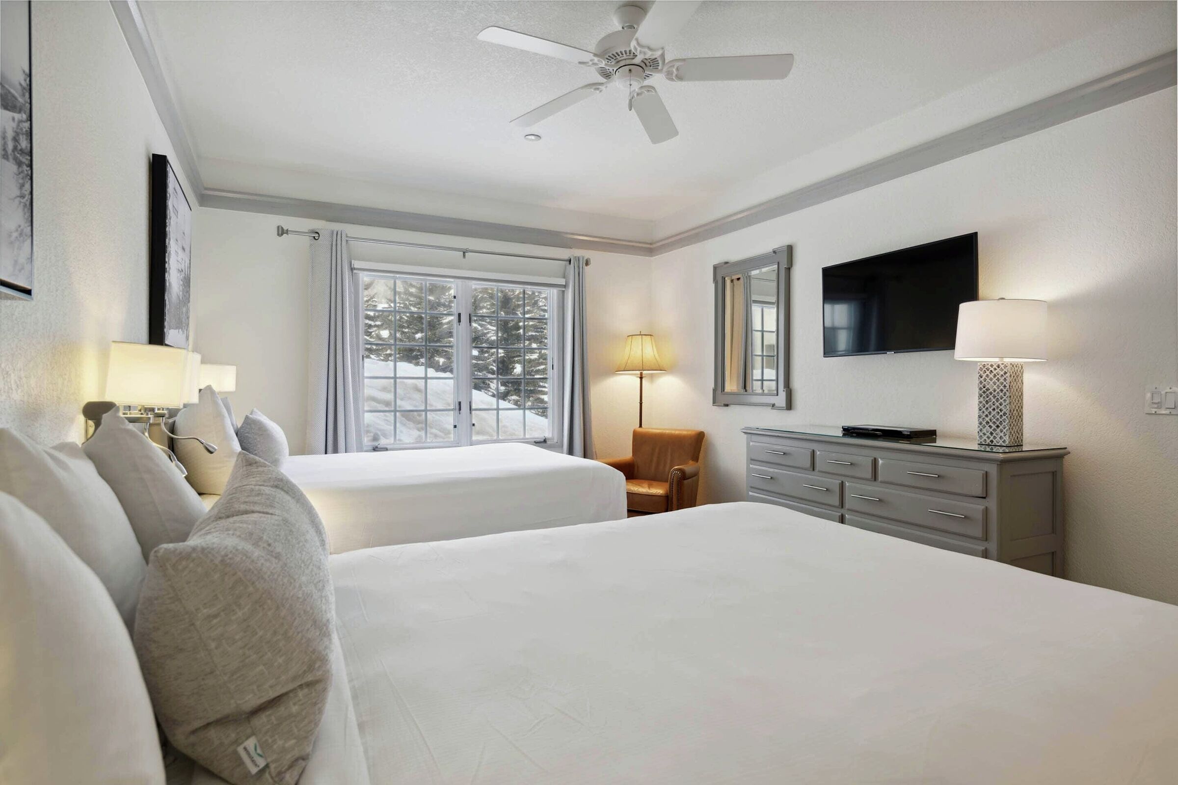 #D1205 - Bedroom