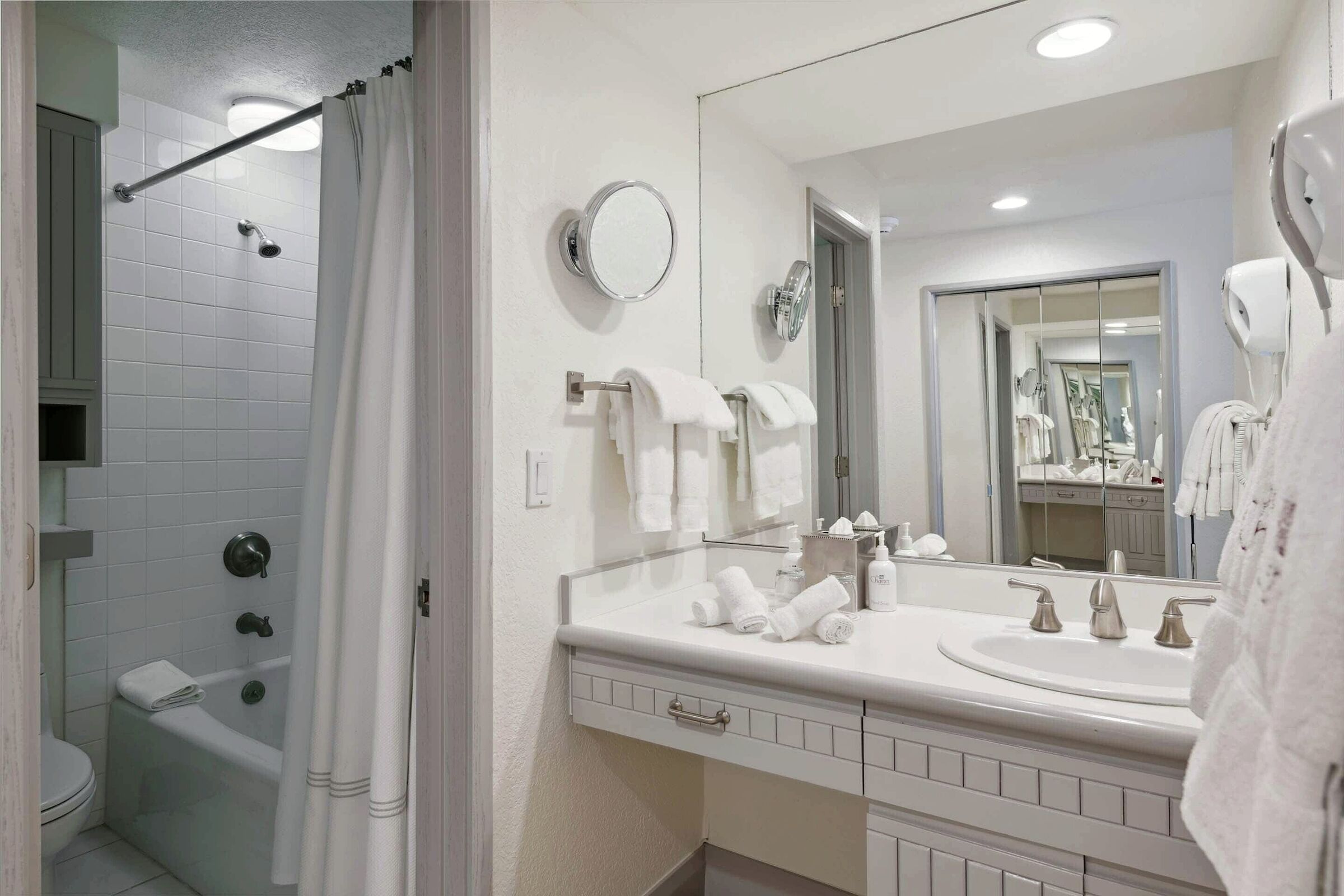 #D1205 - Ensuite Bathroom