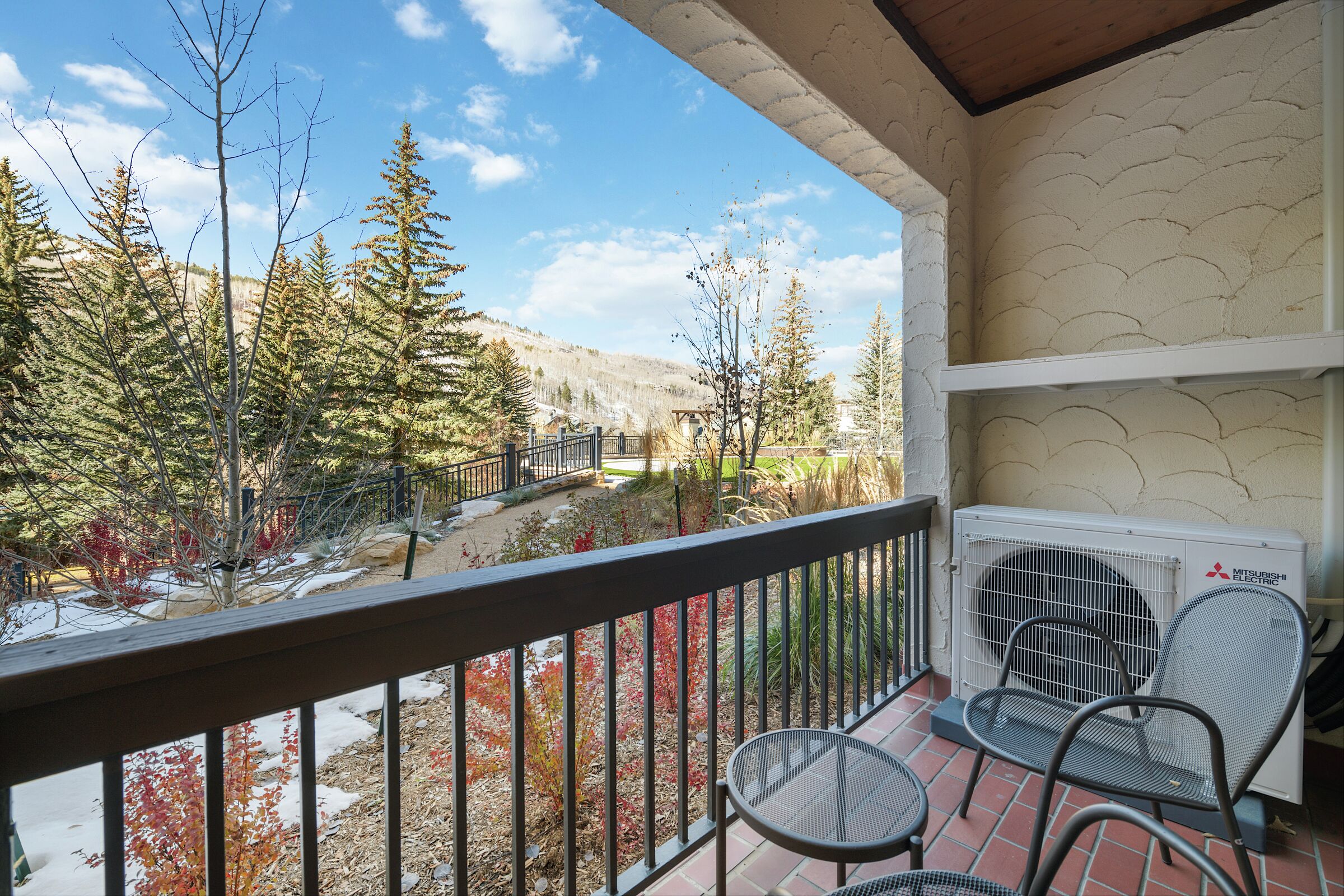 #D1205 - Balcony