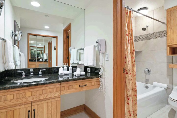 Ensuite Bathroom