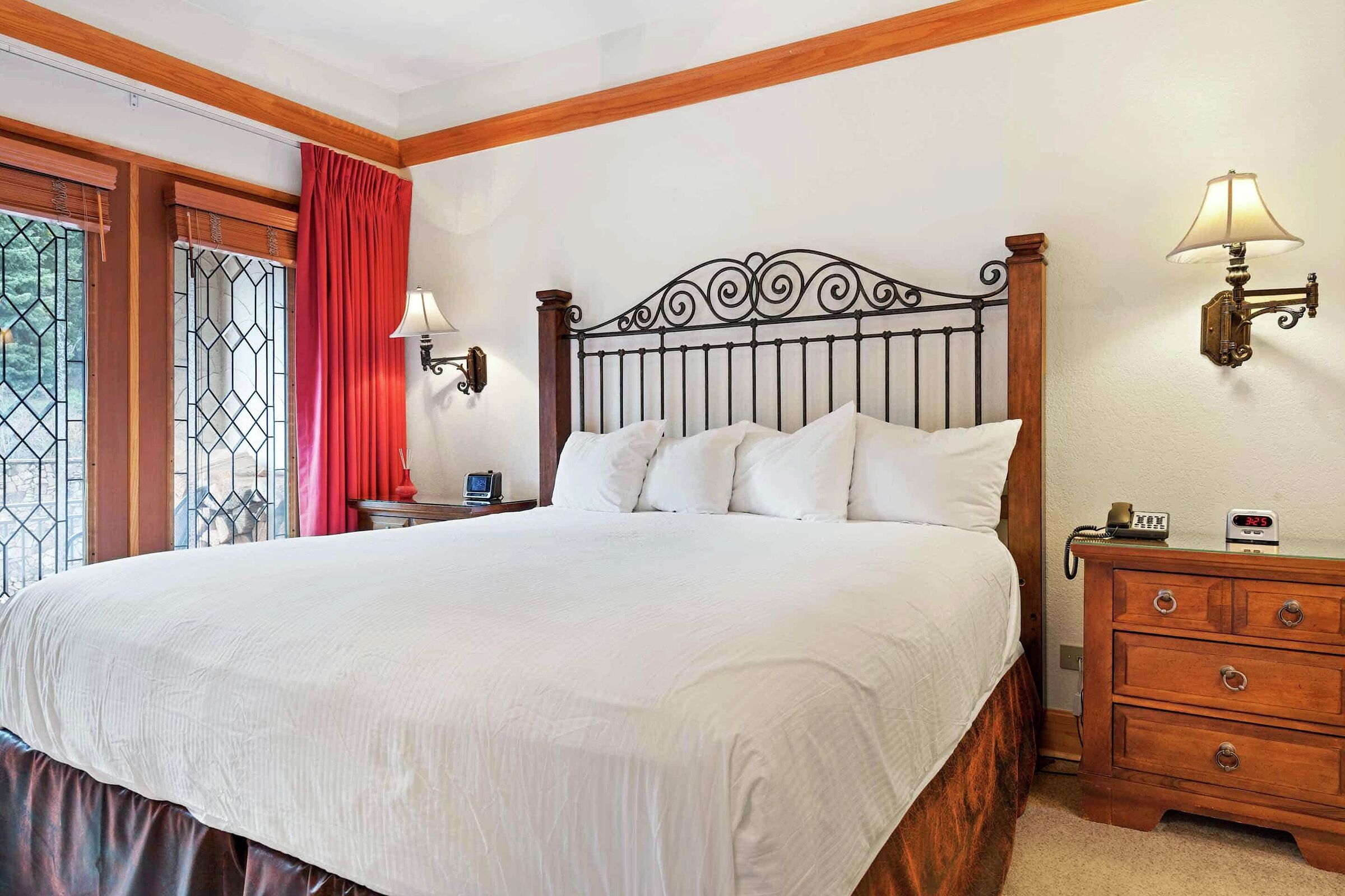 #D2705 - Master Bedroom