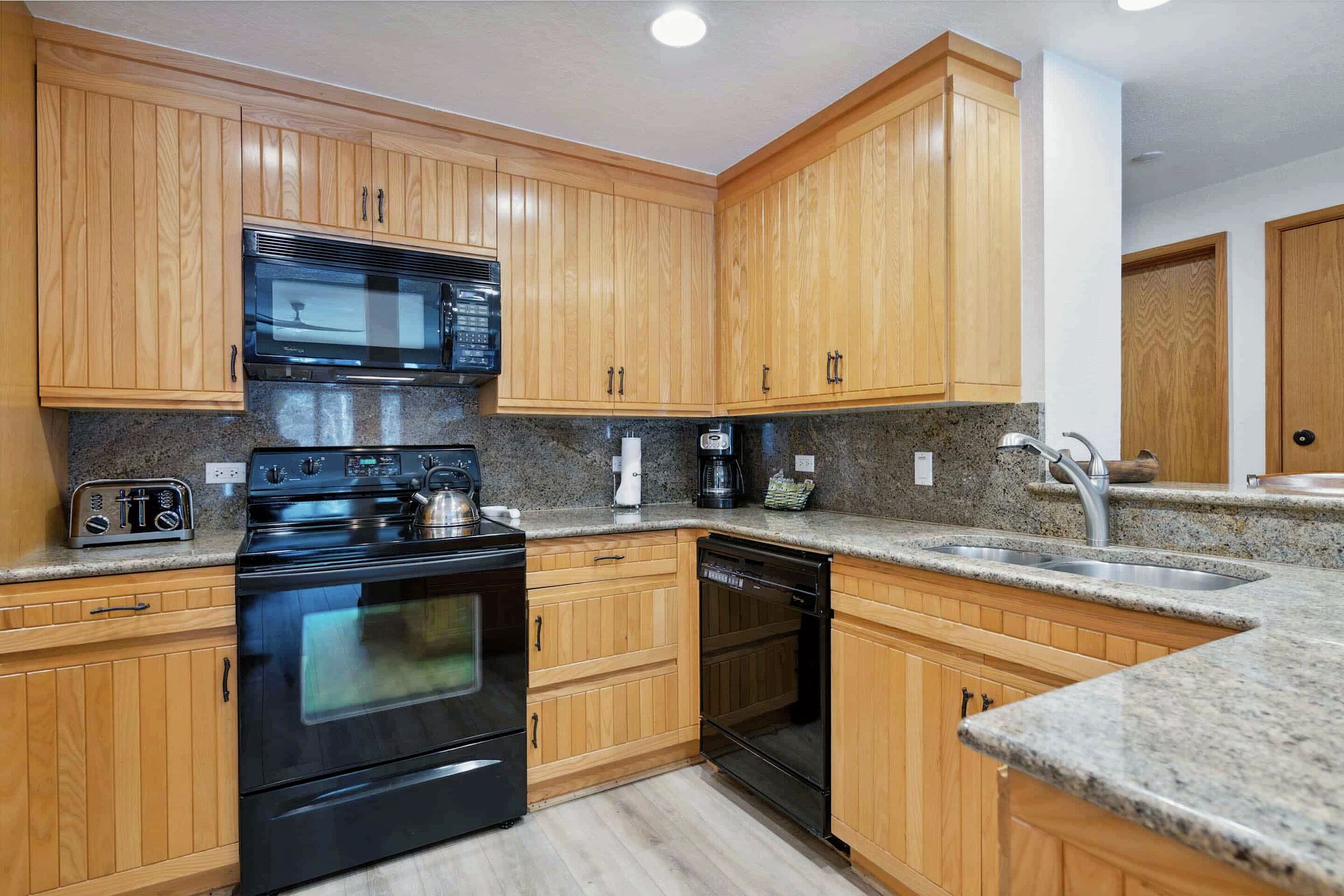 #D330 - Kitchen