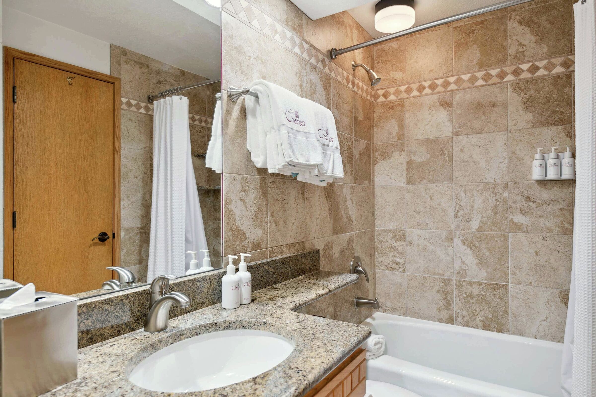 #D330 - Master Ensuite Bathroom