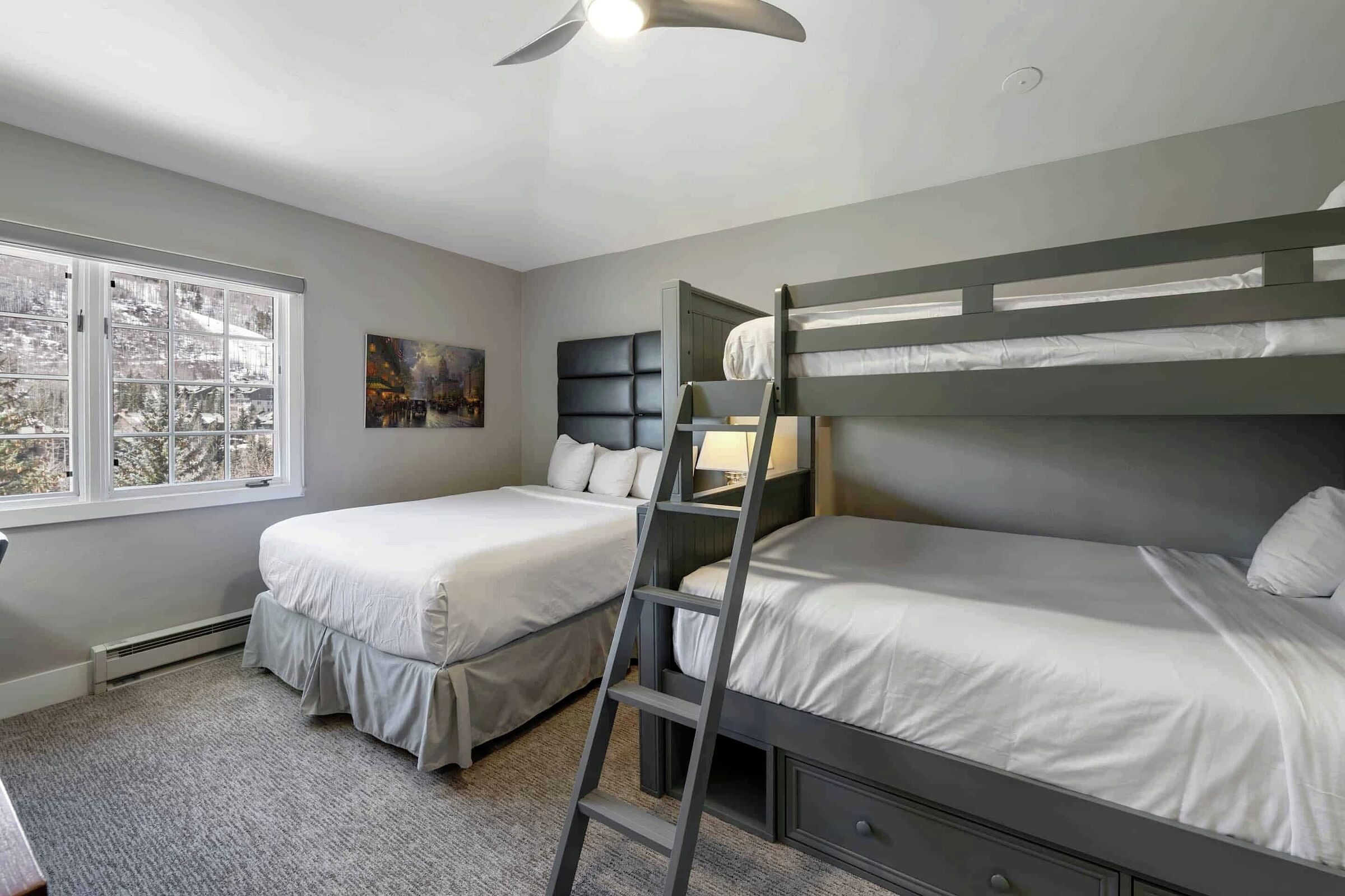 #D4805 - Bedroom
