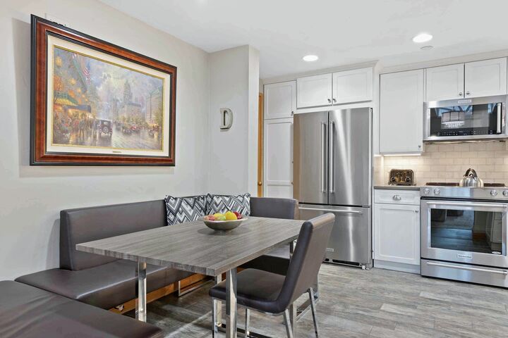 Dining Room & Kitchen