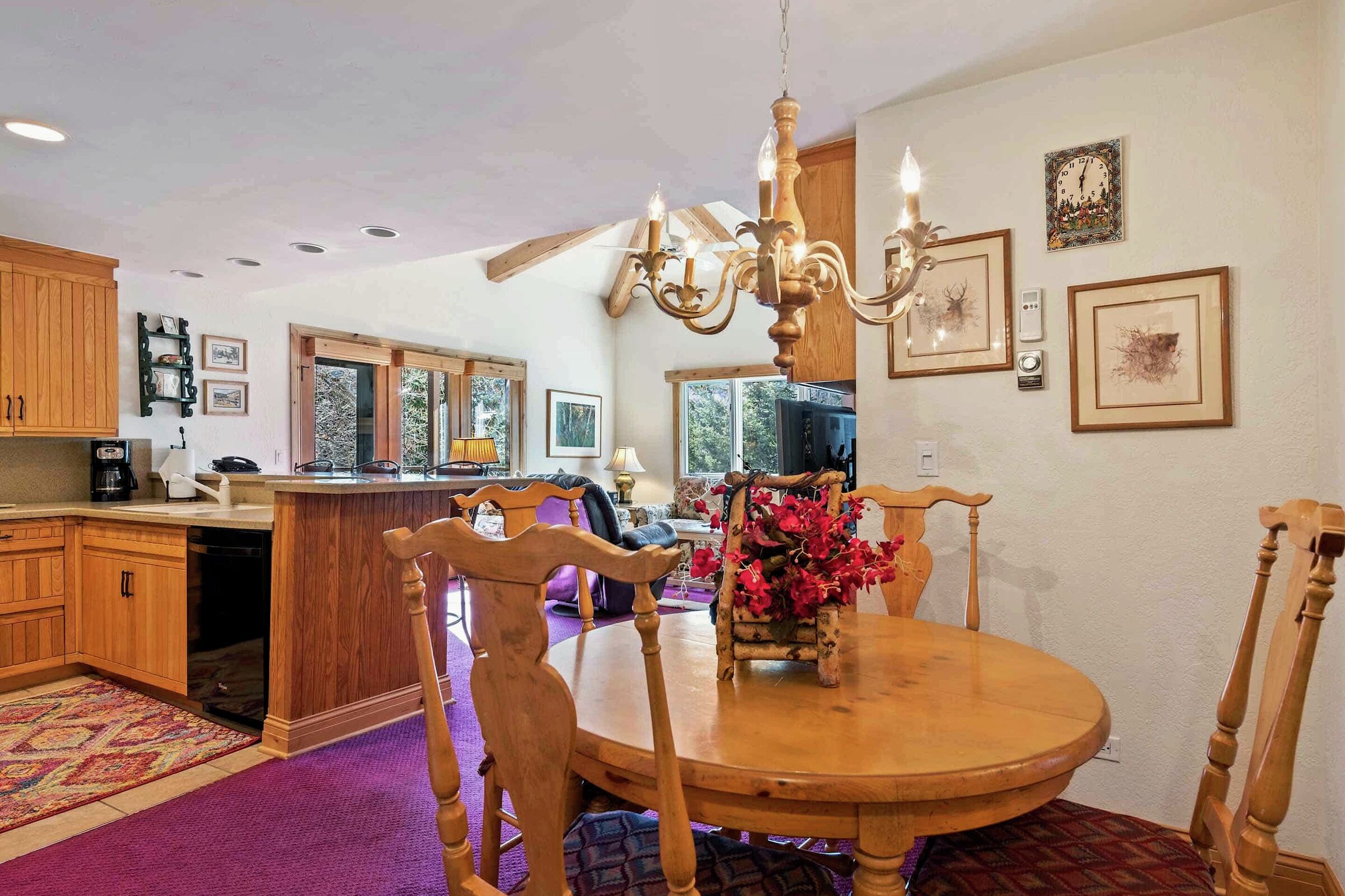 #E2205 - Dining Room
