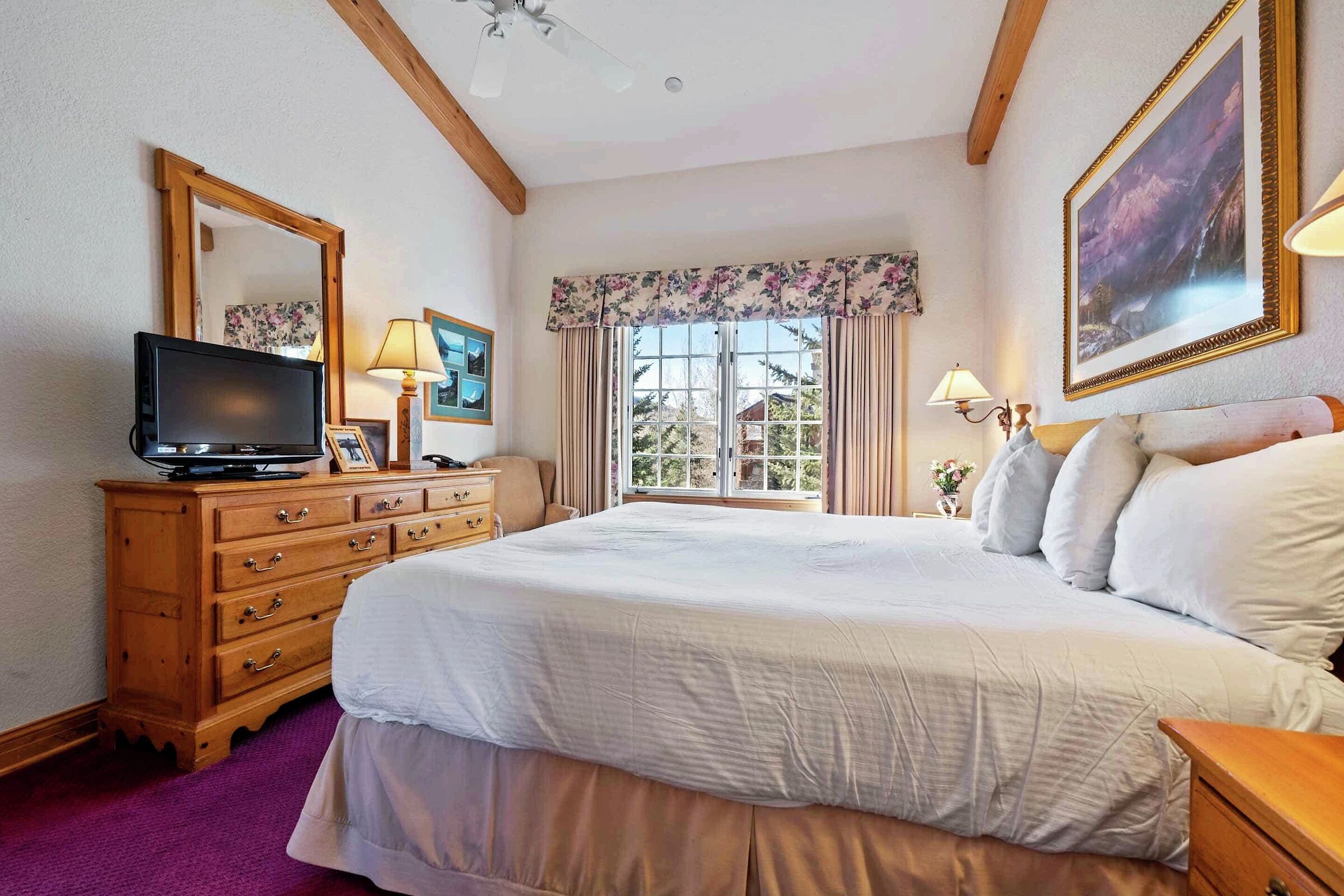 #E2205 - Master Bedroom