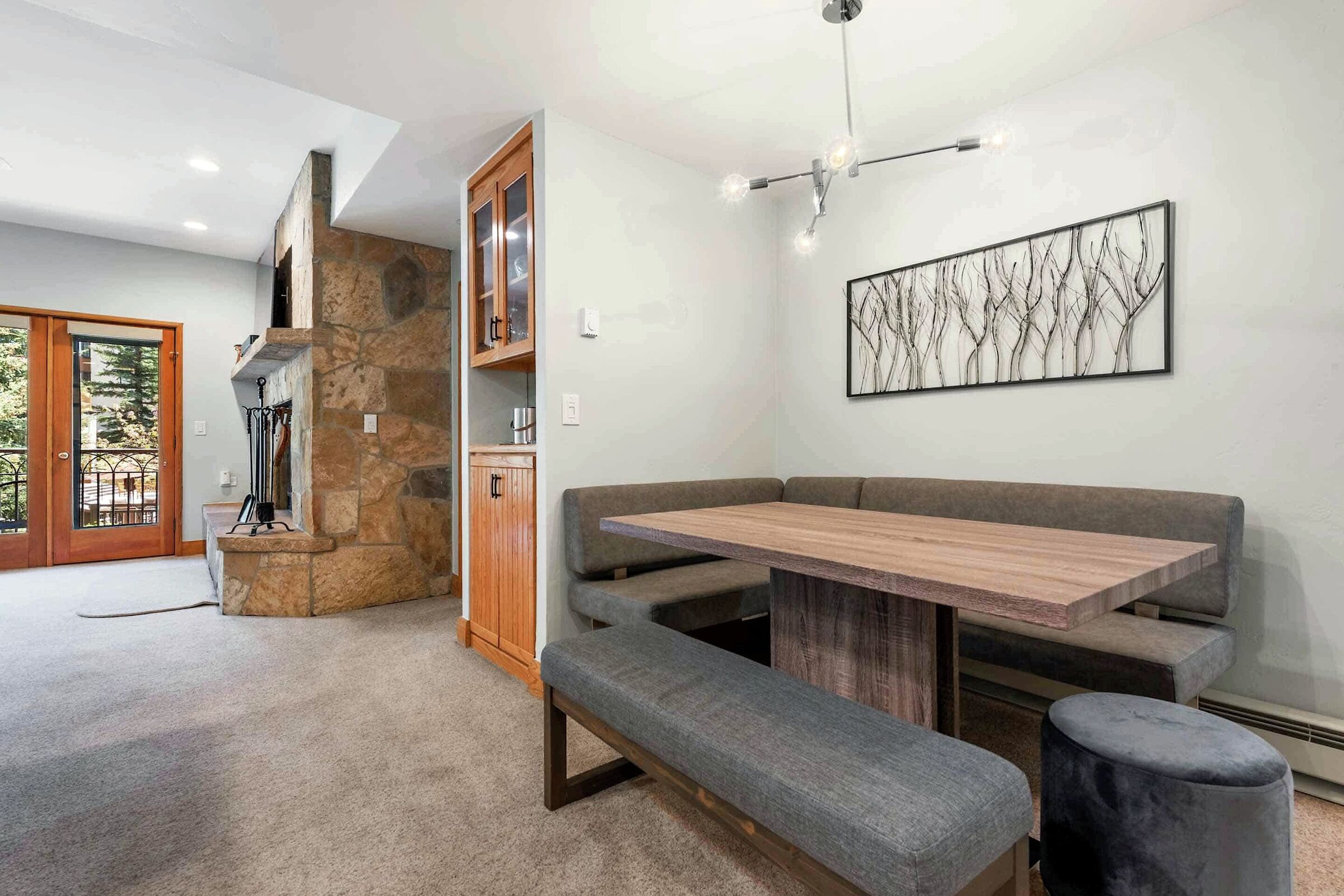 #E2305 - Dining Room