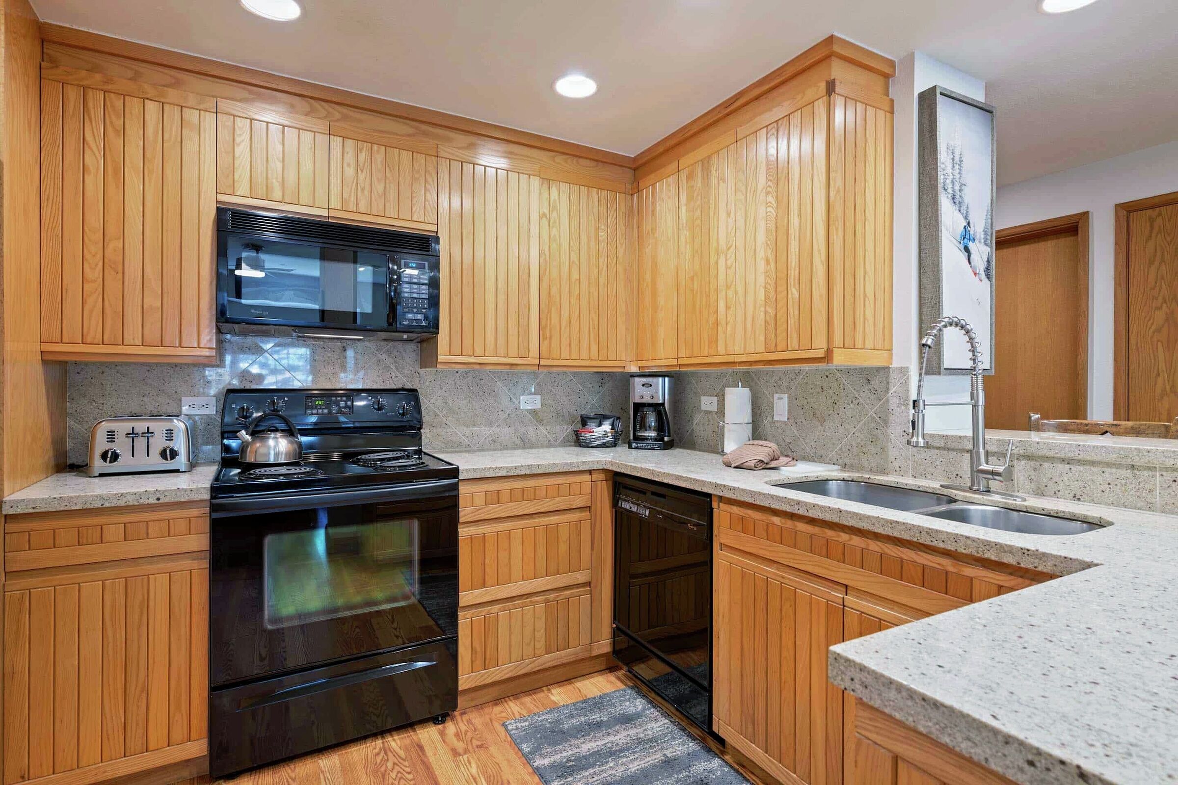 #E250 - Kitchen