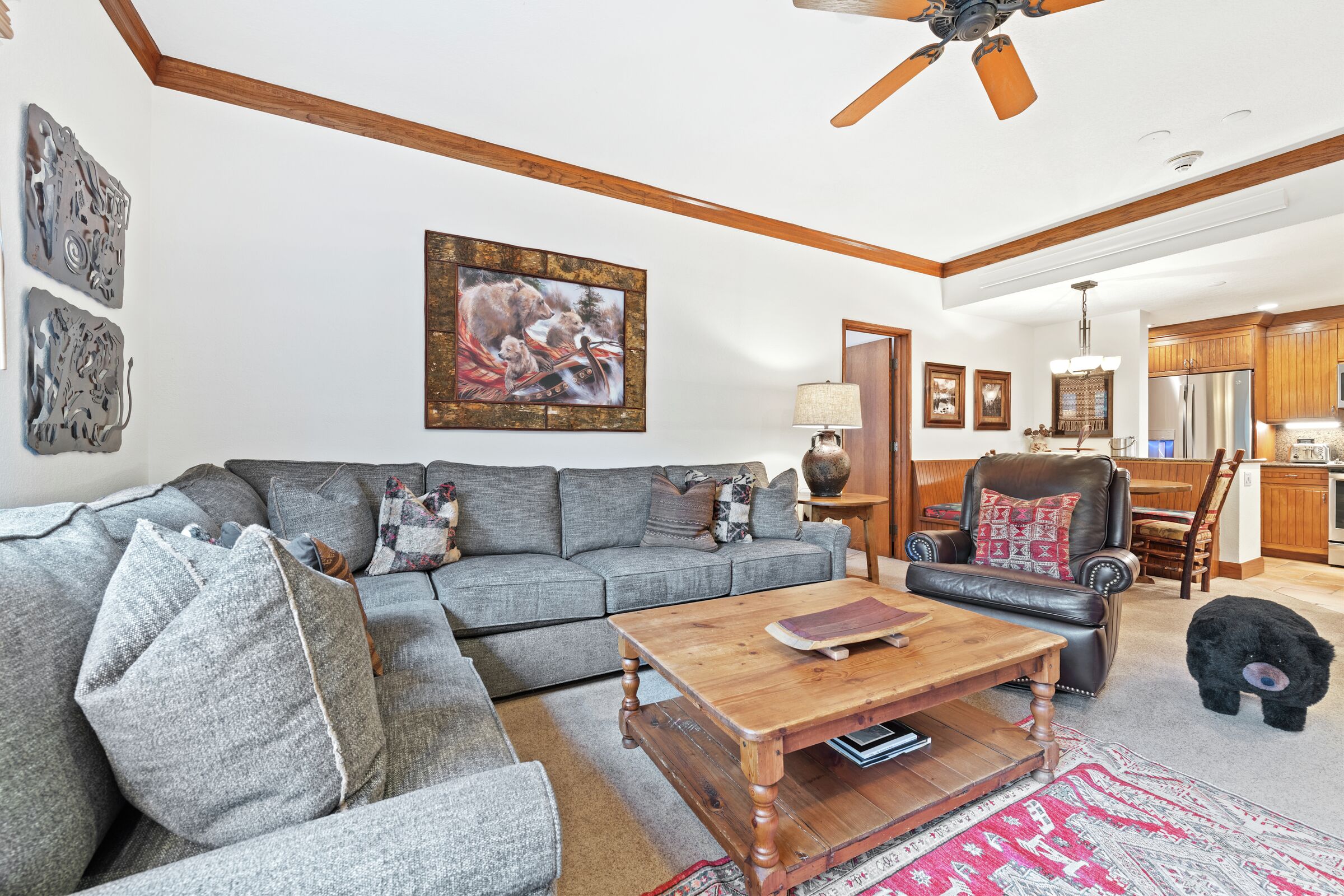 #F140 - Living Area