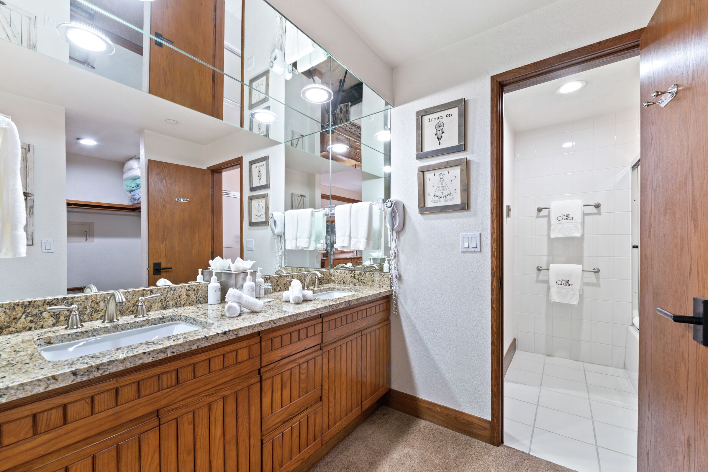 #F140 - Ensuite Bathroom