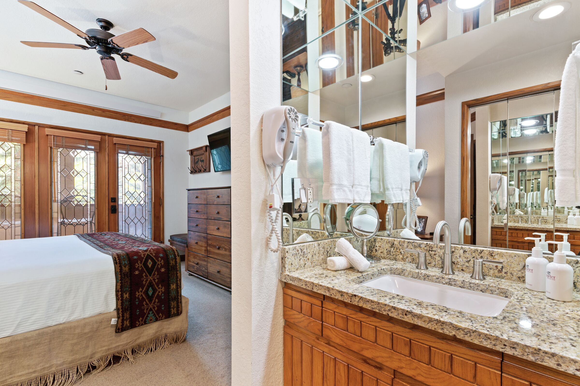 #F140 - Master Ensuite Bathroom