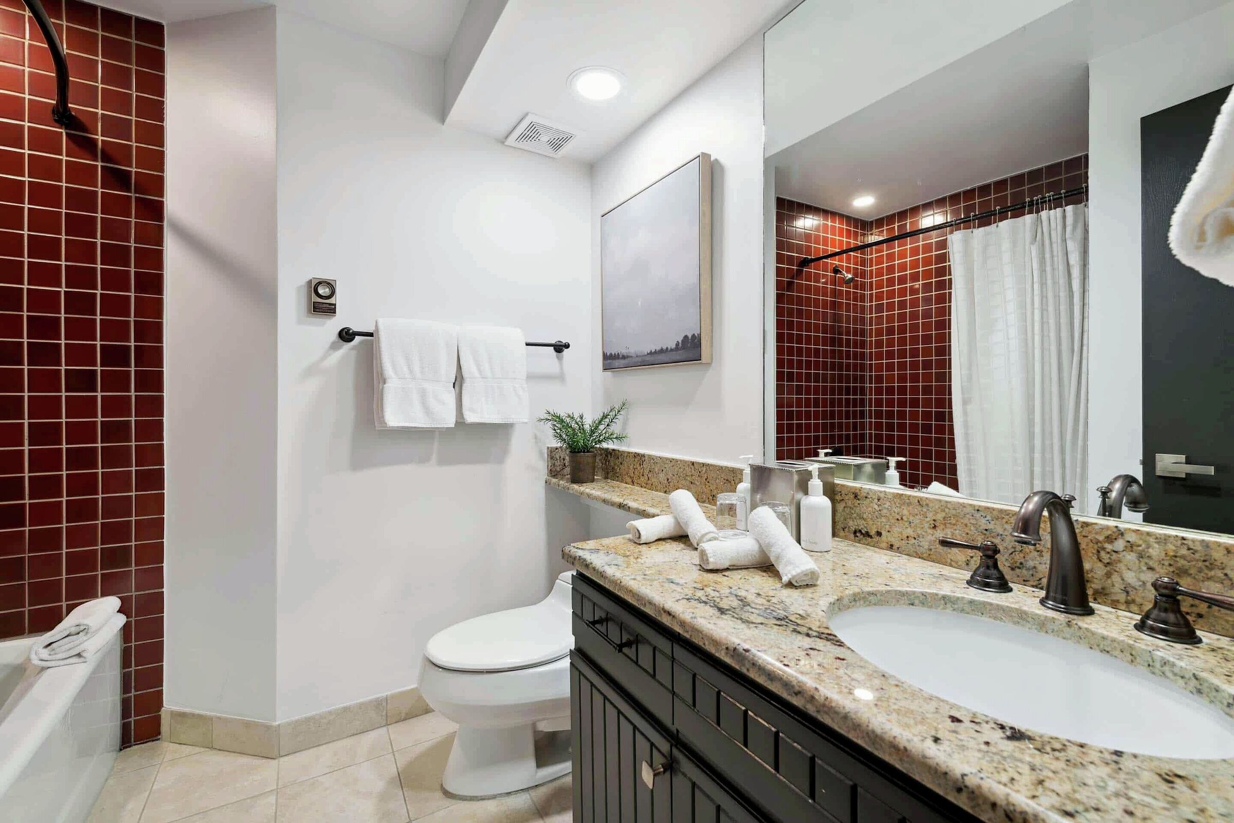 #G1205 - Master Ensuite Bathroom