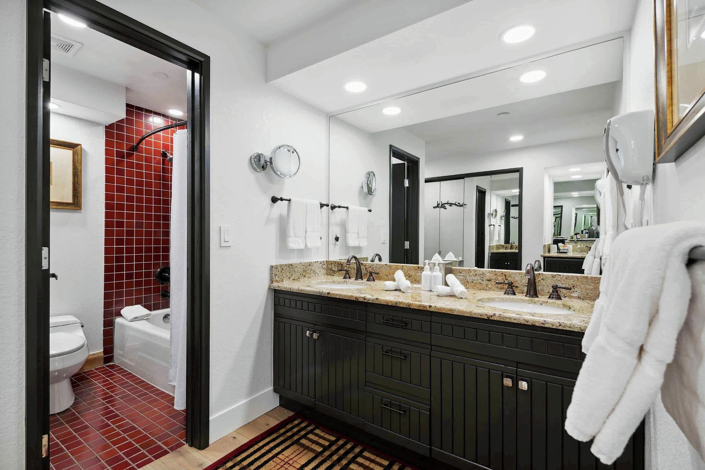 #G1205 - Ensuite Bathroom