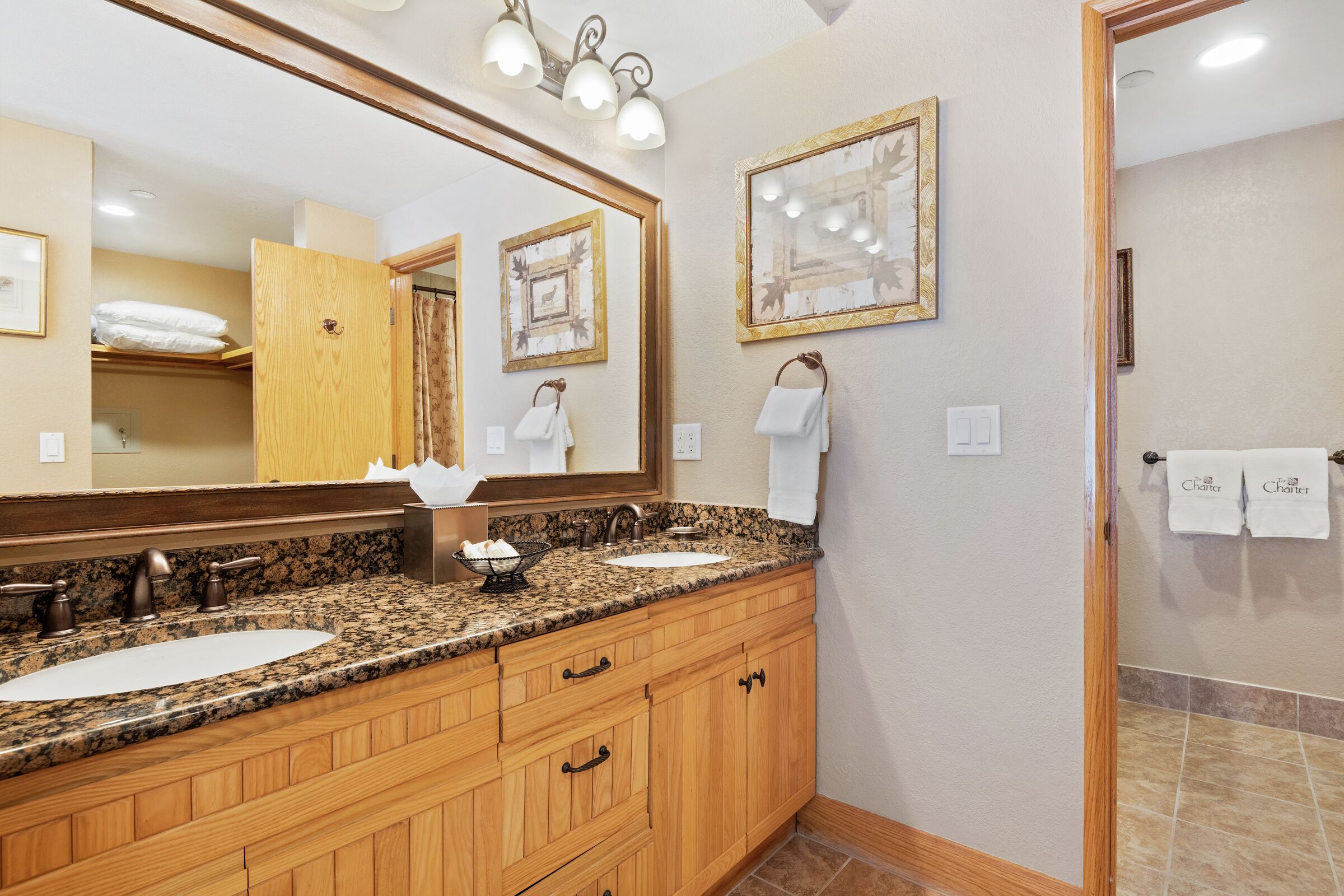 #G140 - Ensuite Bathroom